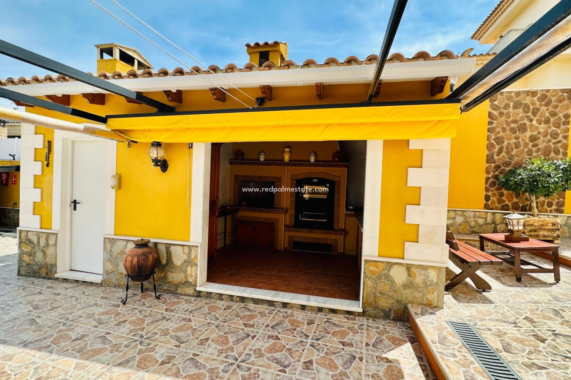 Resale - Villa -
Orihuela - Urb. Montepinar