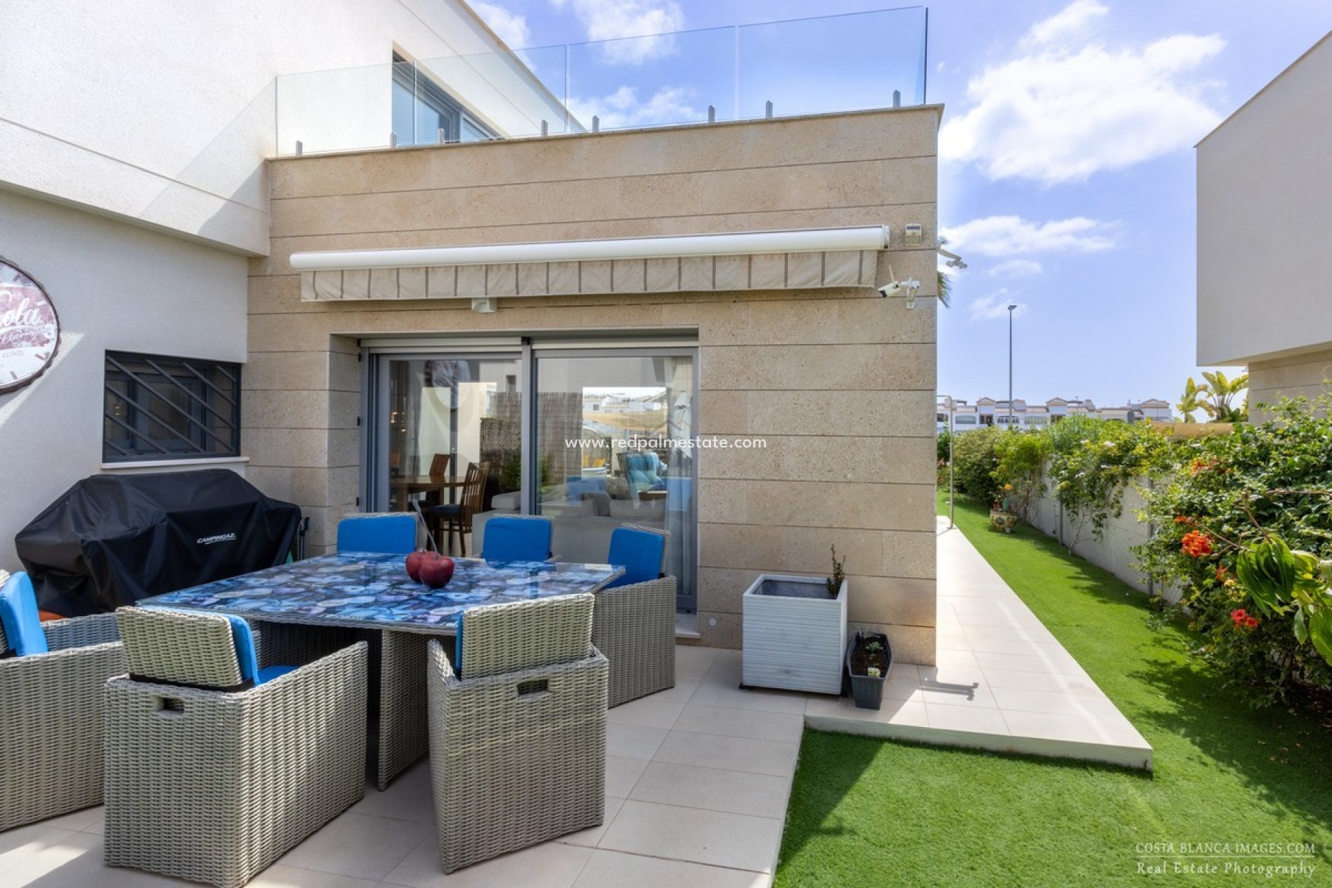 Resale - Villa -
Orihuela - Vistabella Golf