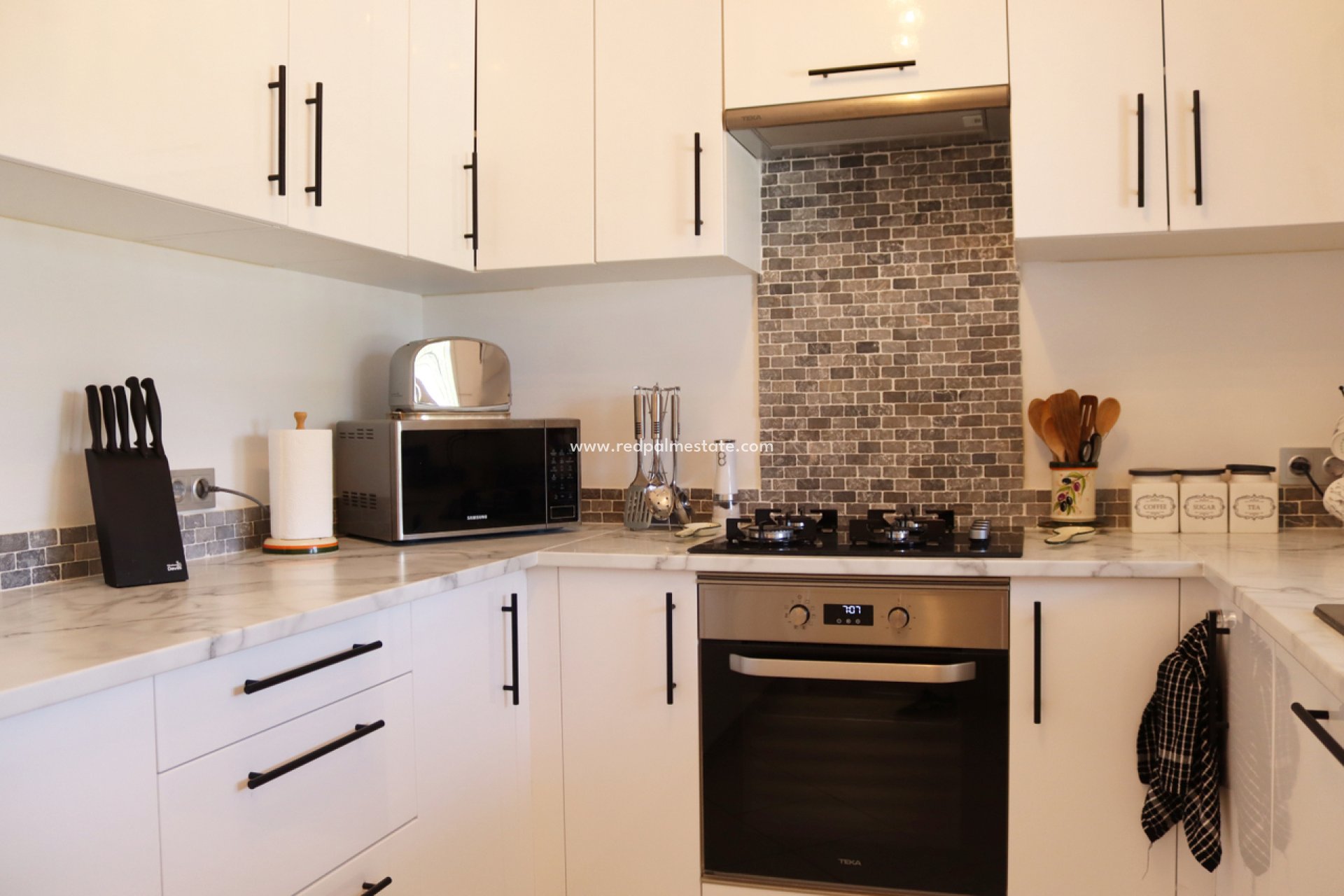 Resale - Villa -
Parcent - Inland