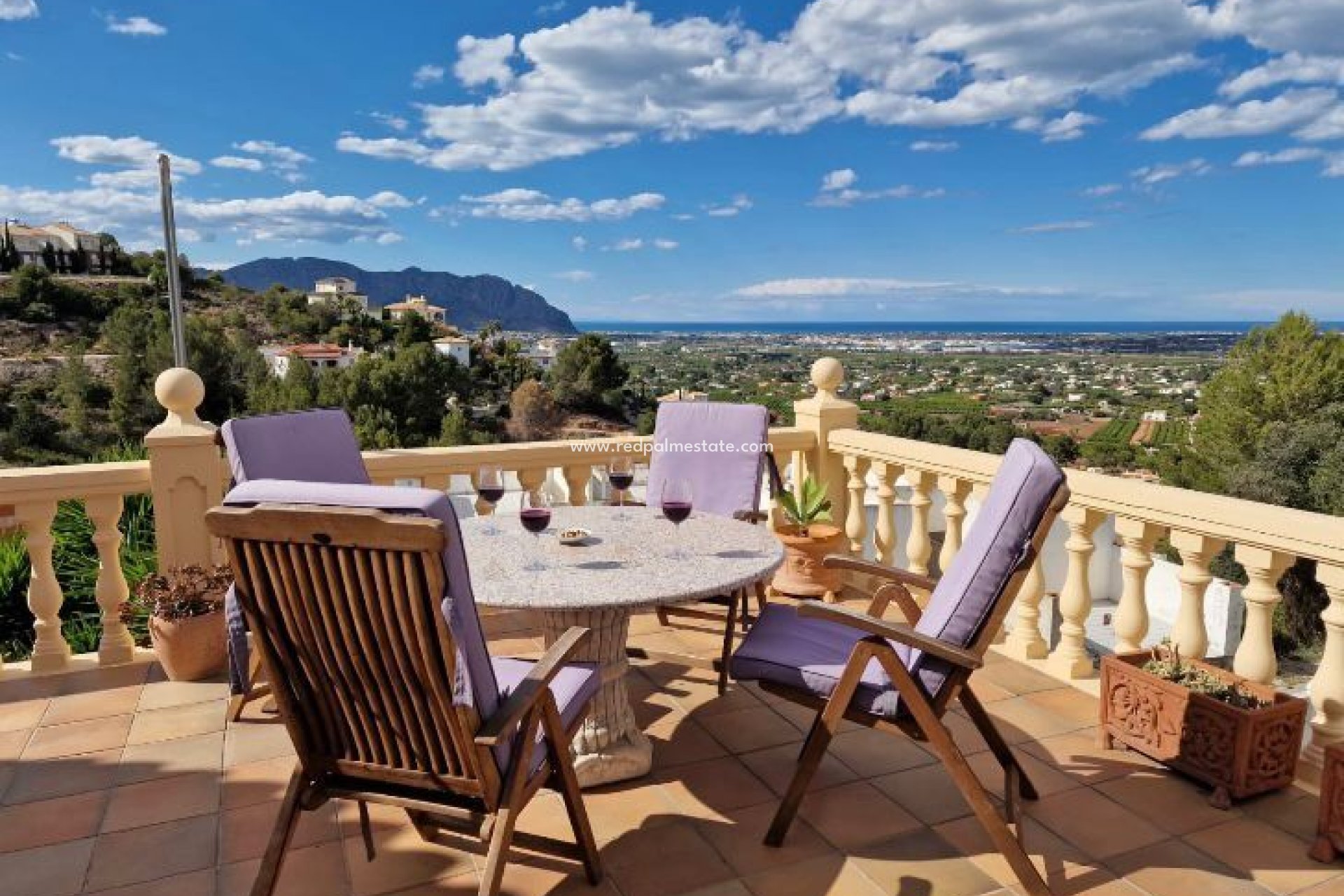 Resale - Villa -
Pedreguer - Inland