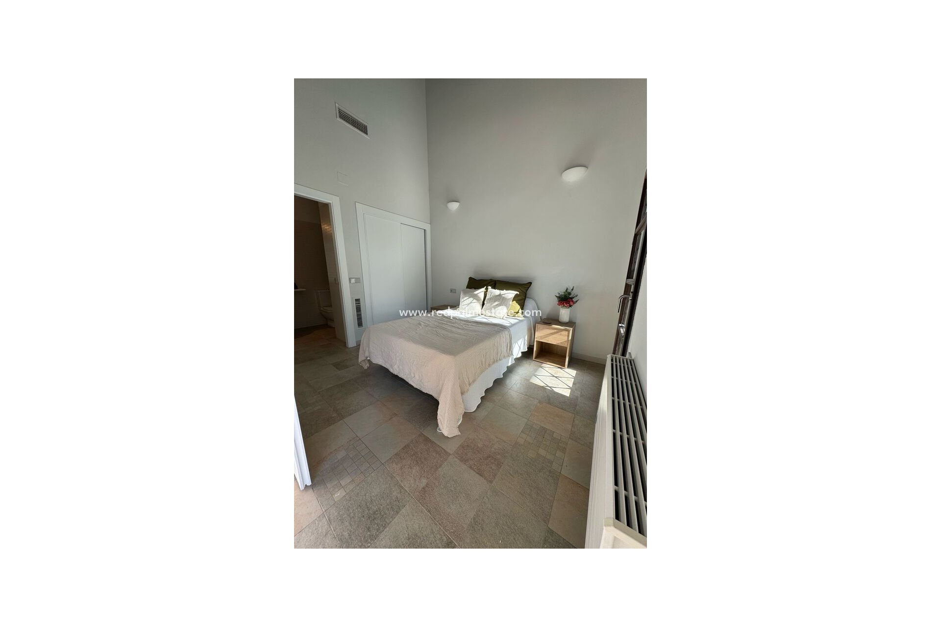 Resale - Villa -
Peraleja Golf - Inland