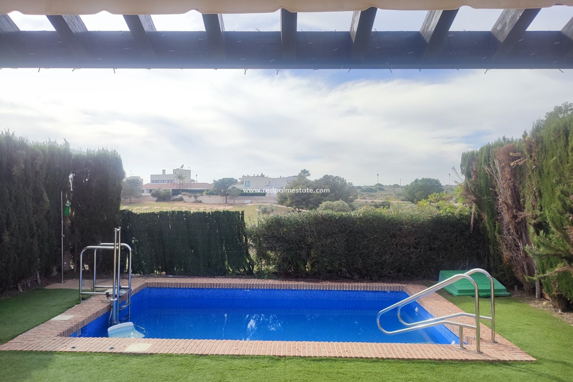 Resale - Villa -
Peraleja Golf - Inland