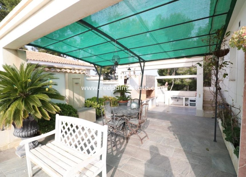 Resale - Villa -
Pilar de la Horadada - Costa Blanca