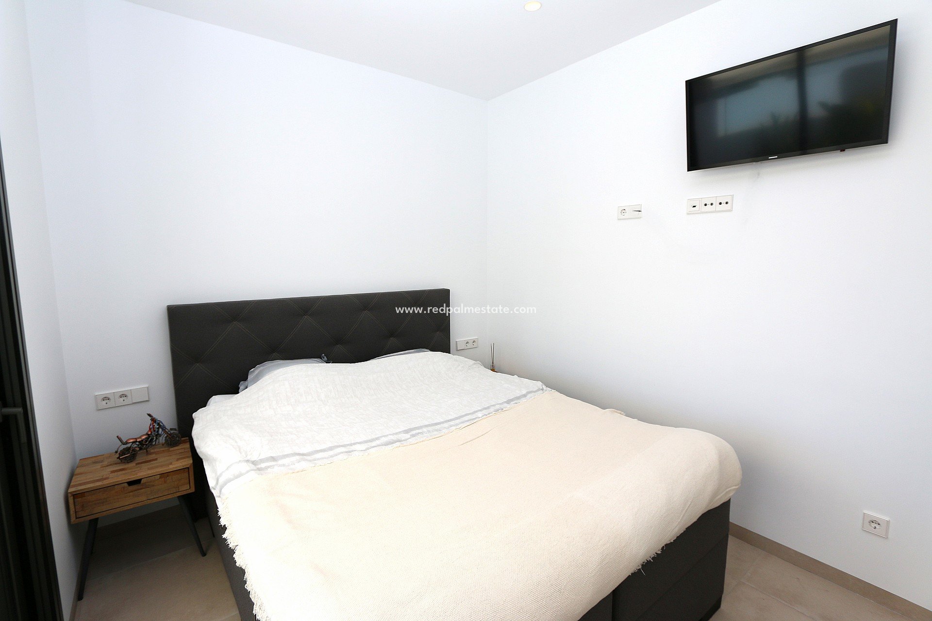 Resale - Villa -
Pilar de la Horadada - Costa Blanca