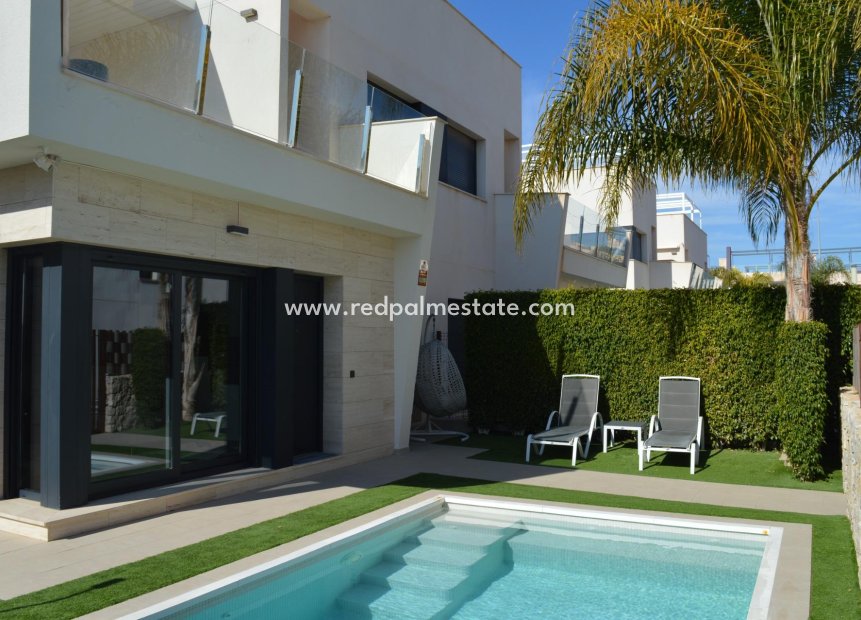 Resale - Villa -
Pilar de la Horadada - Las Higuericas