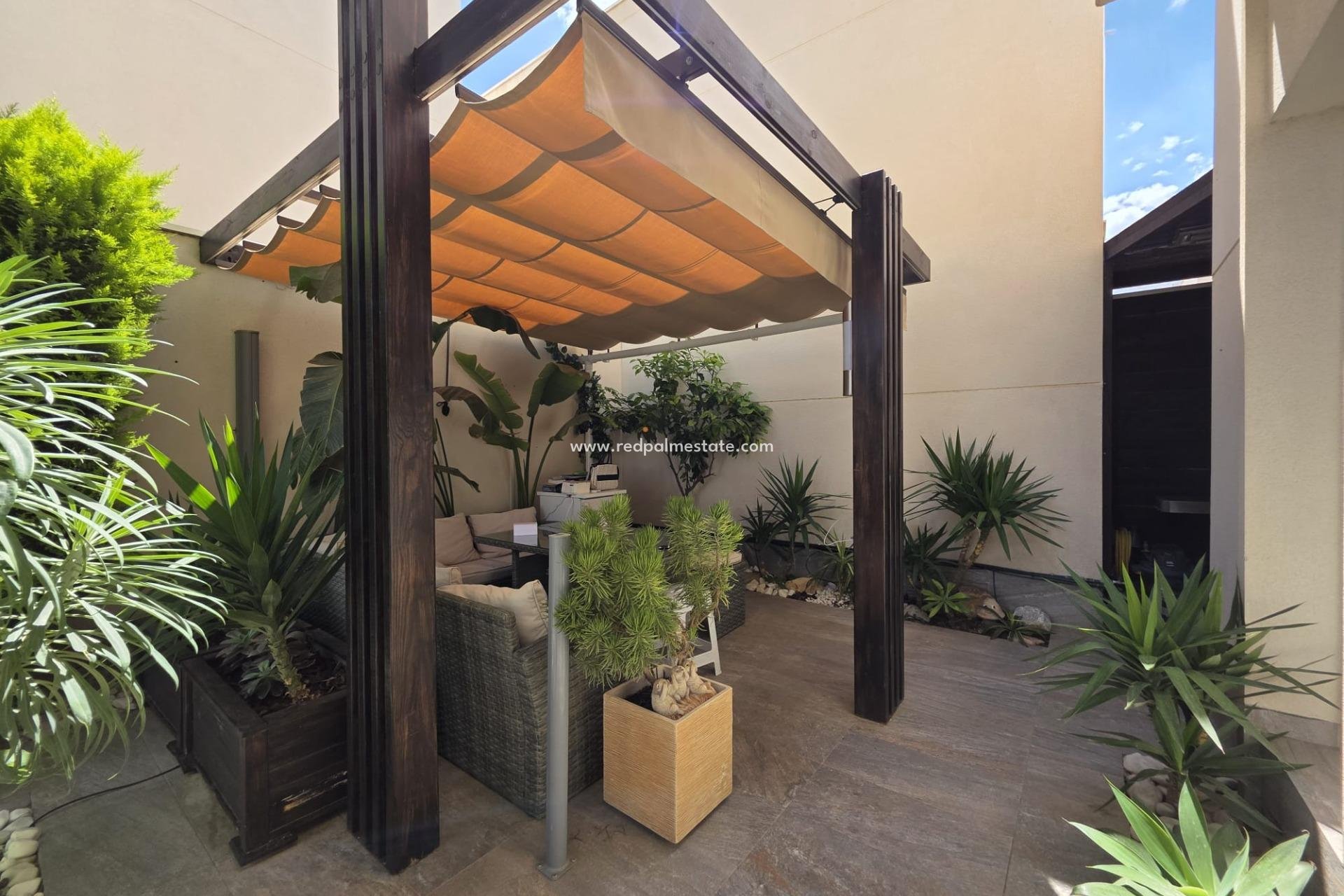 Resale - Villa -
Pilar de la Horadada - Zona Pueblo