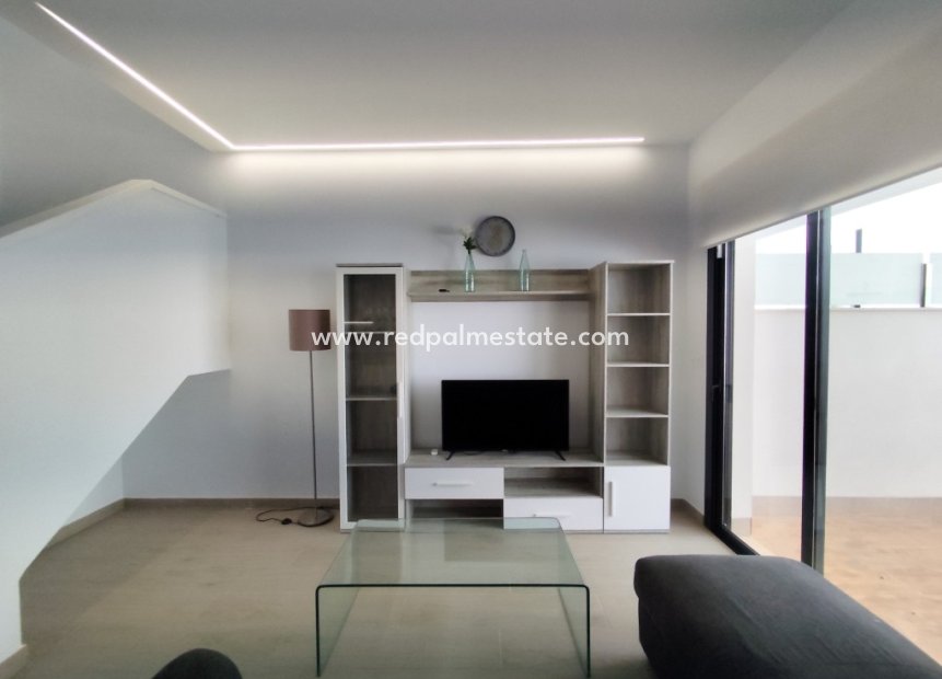 Resale - Villa -
Pilar de la Horadada