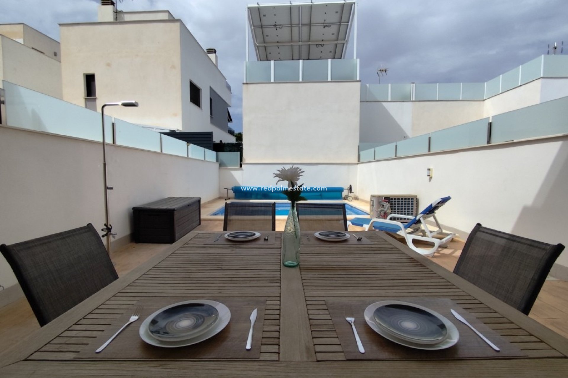 Resale - Villa -
Pilar de la Horadada
