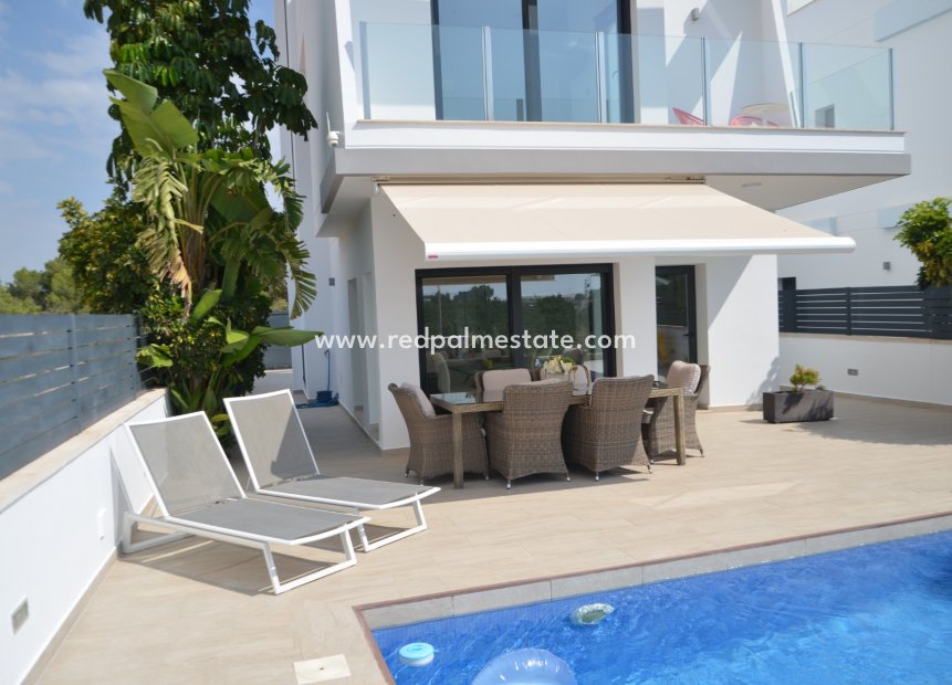 Resale - Villa -
Pilar de la Horadada