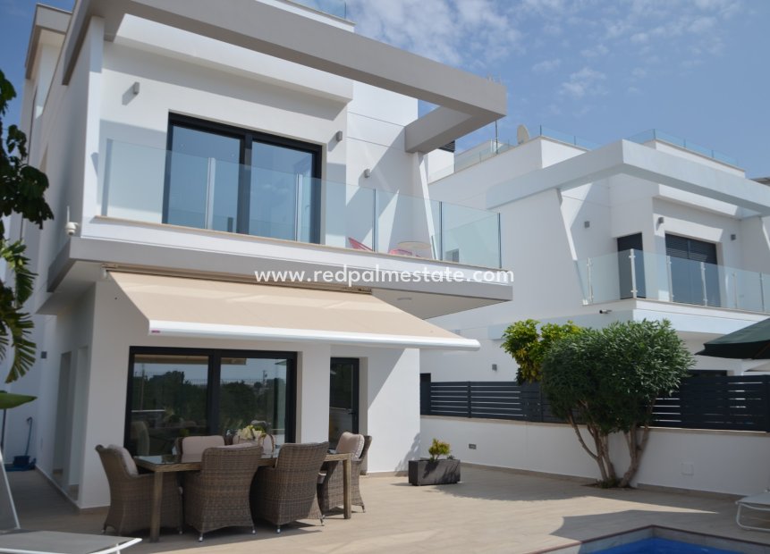 Resale - Villa -
Pilar de la Horadada