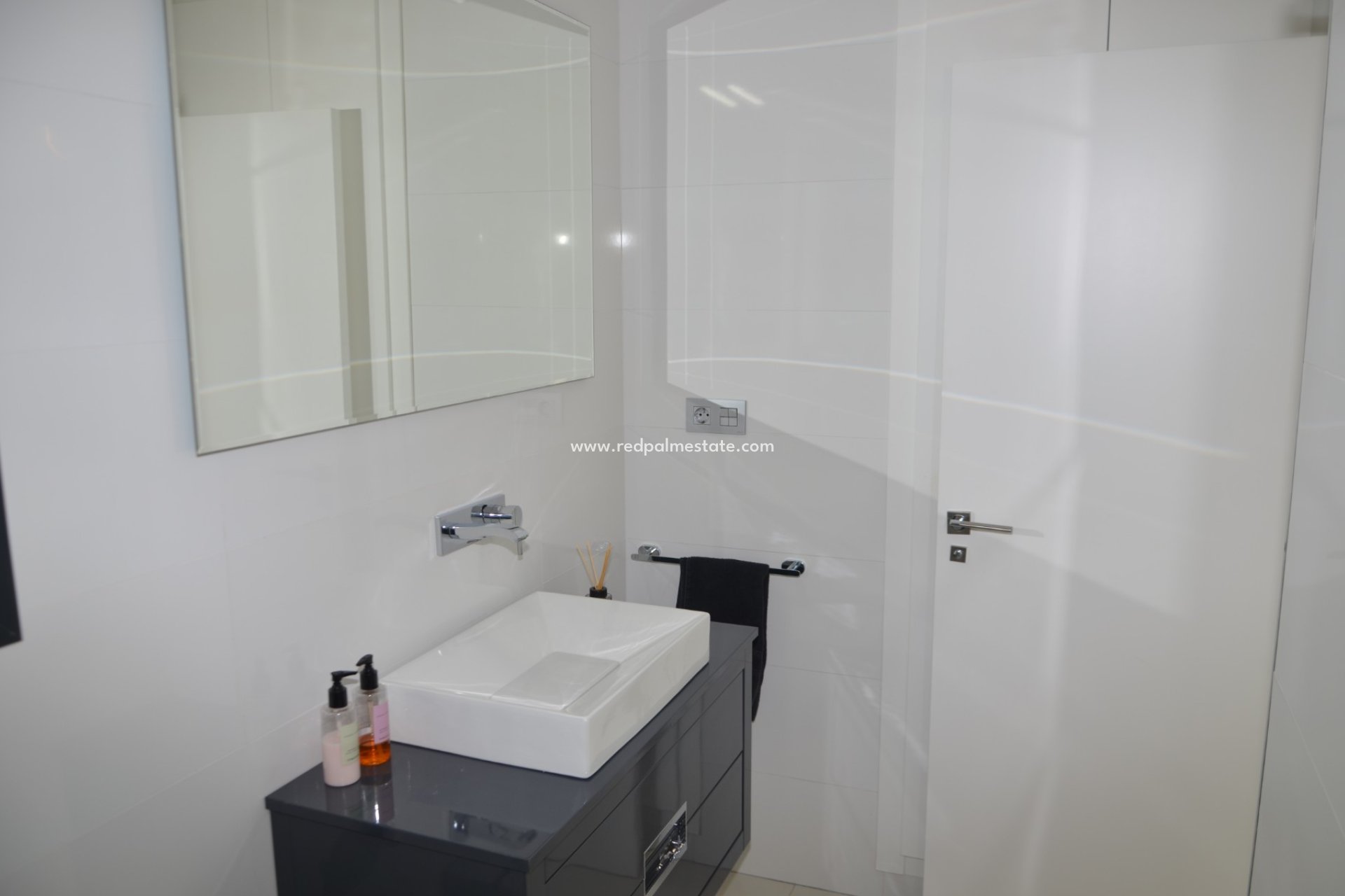Resale - Villa -
Pilar de la Horadada