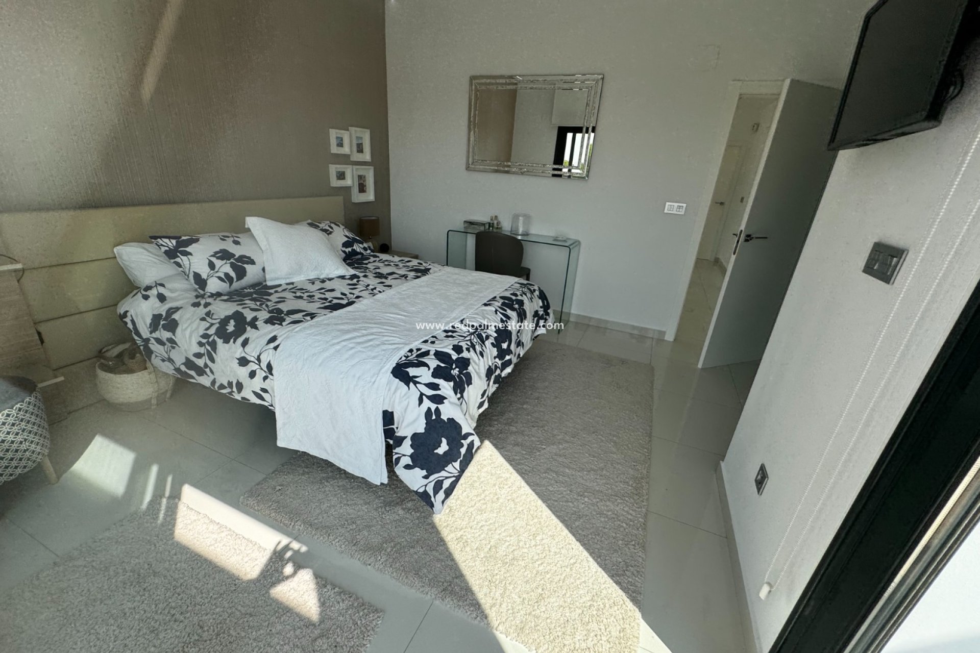 Resale - Villa -
Pilar de la Horadada