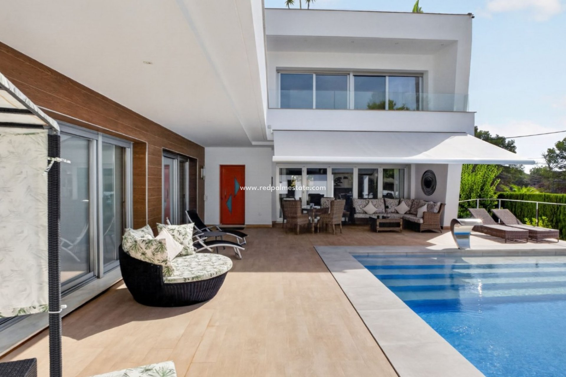 Resale - Villa -
Pinar de Campoverde - Inland