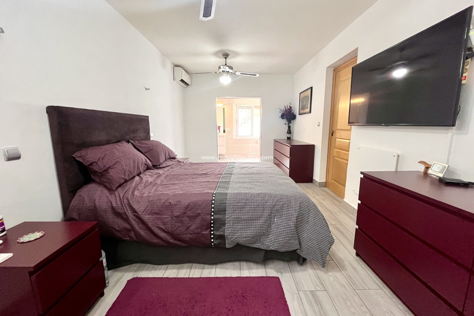 Resale - Villa -
Pinar de Campoverde - Inland