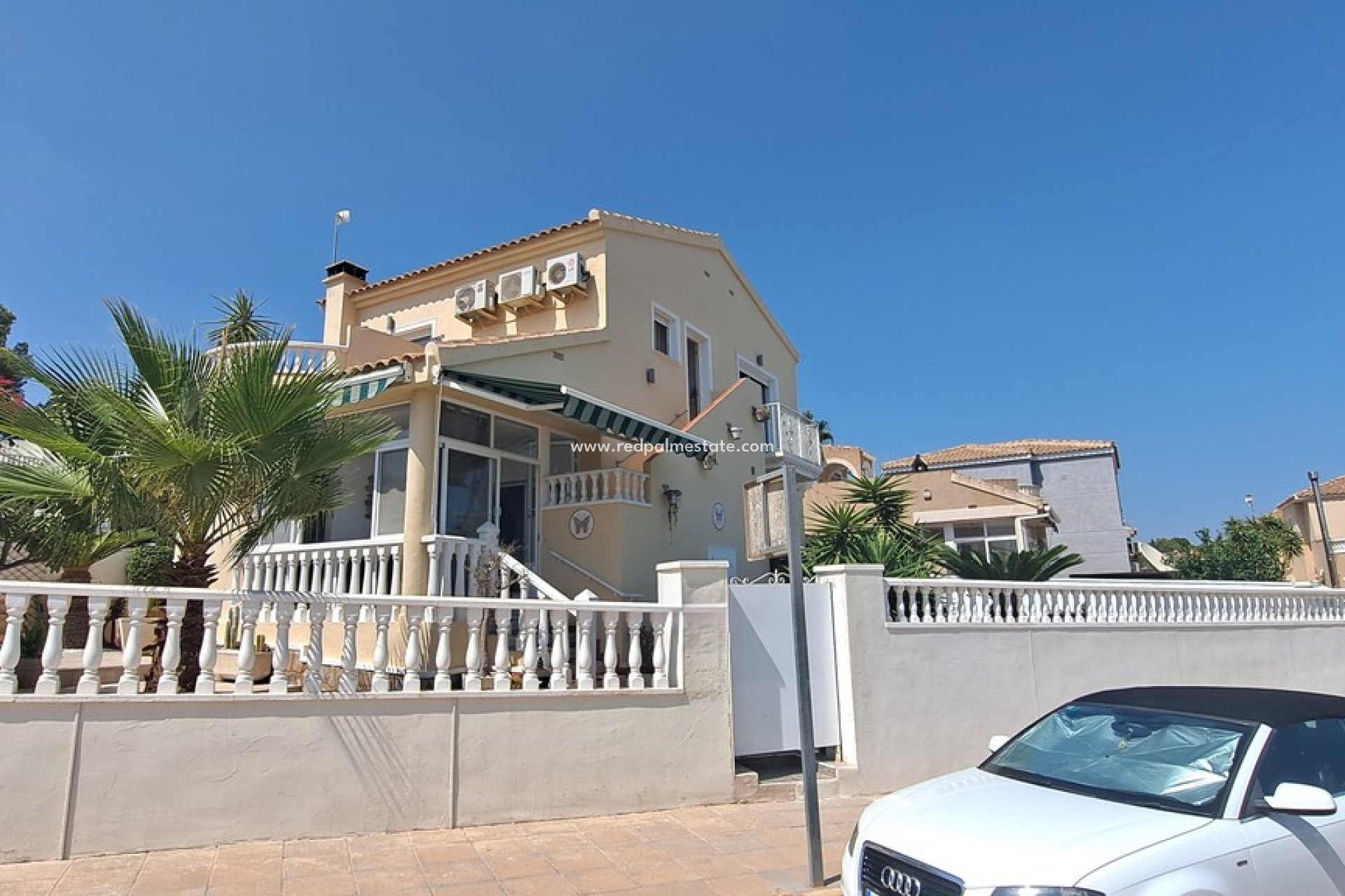 Resale - Villa -
Pinar de Campoverde - Inland