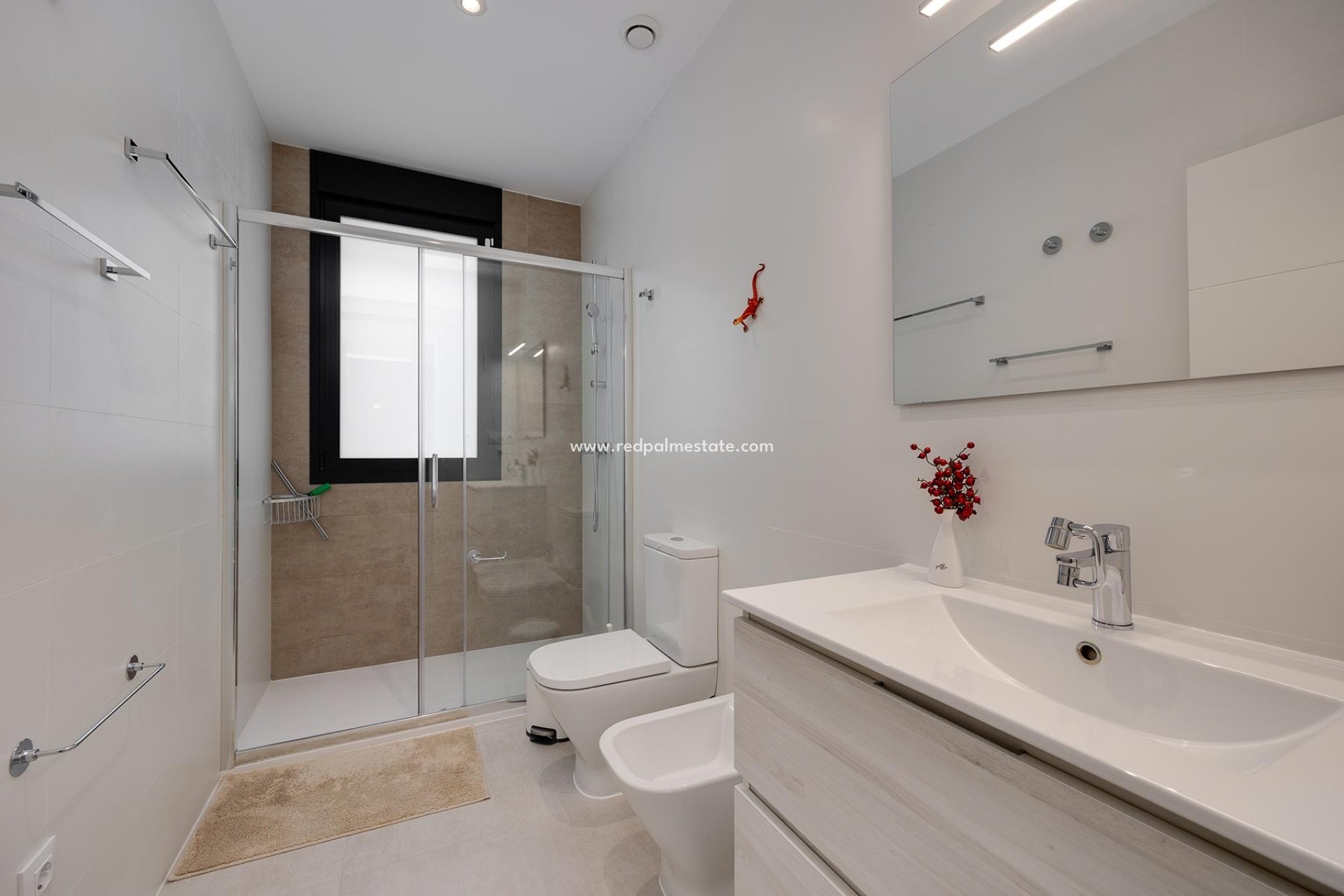 Resale - Villa -
Pinar de Campoverde - Inland