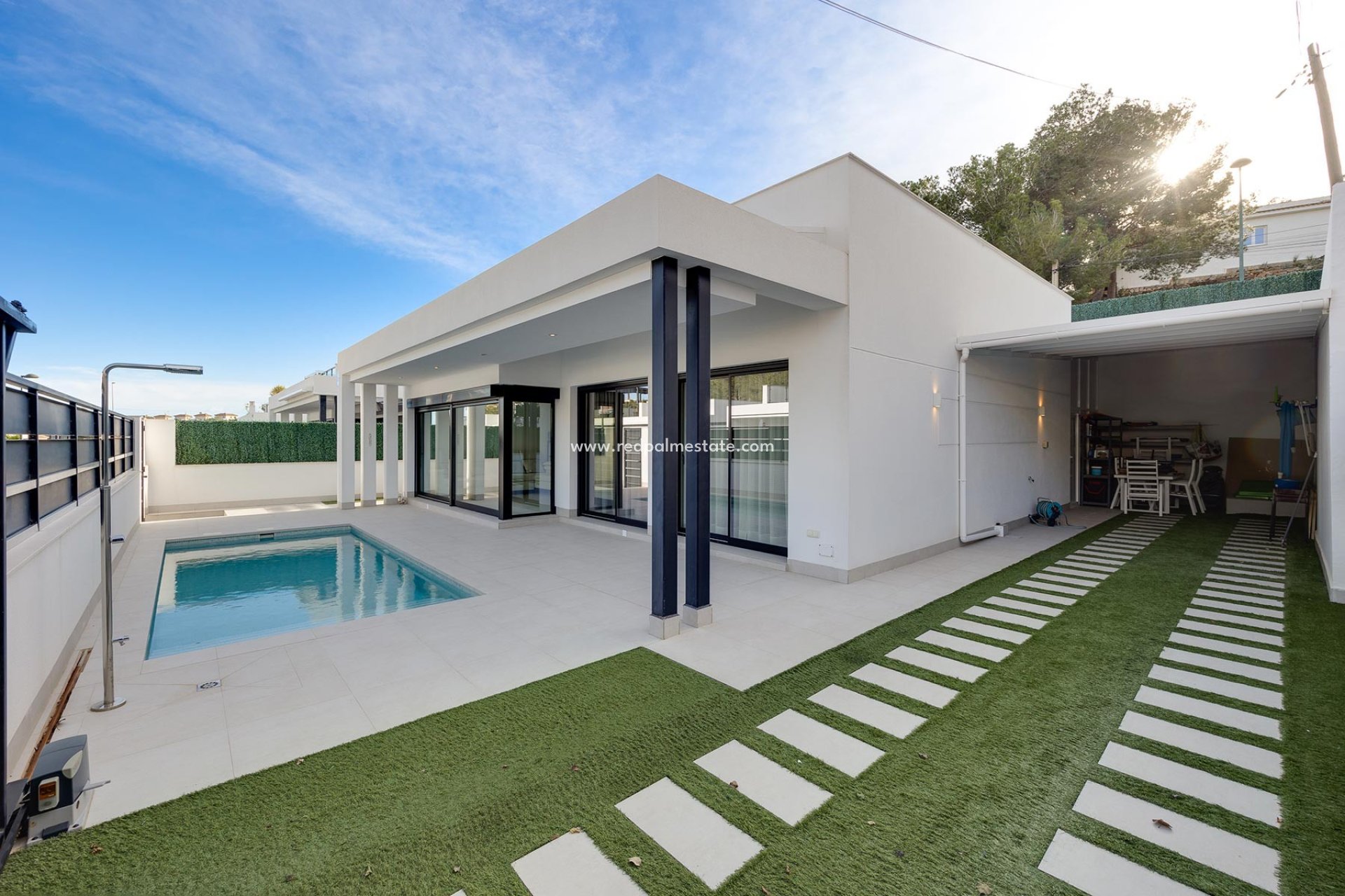 Resale - Villa -
Pinar de Campoverde - Inland