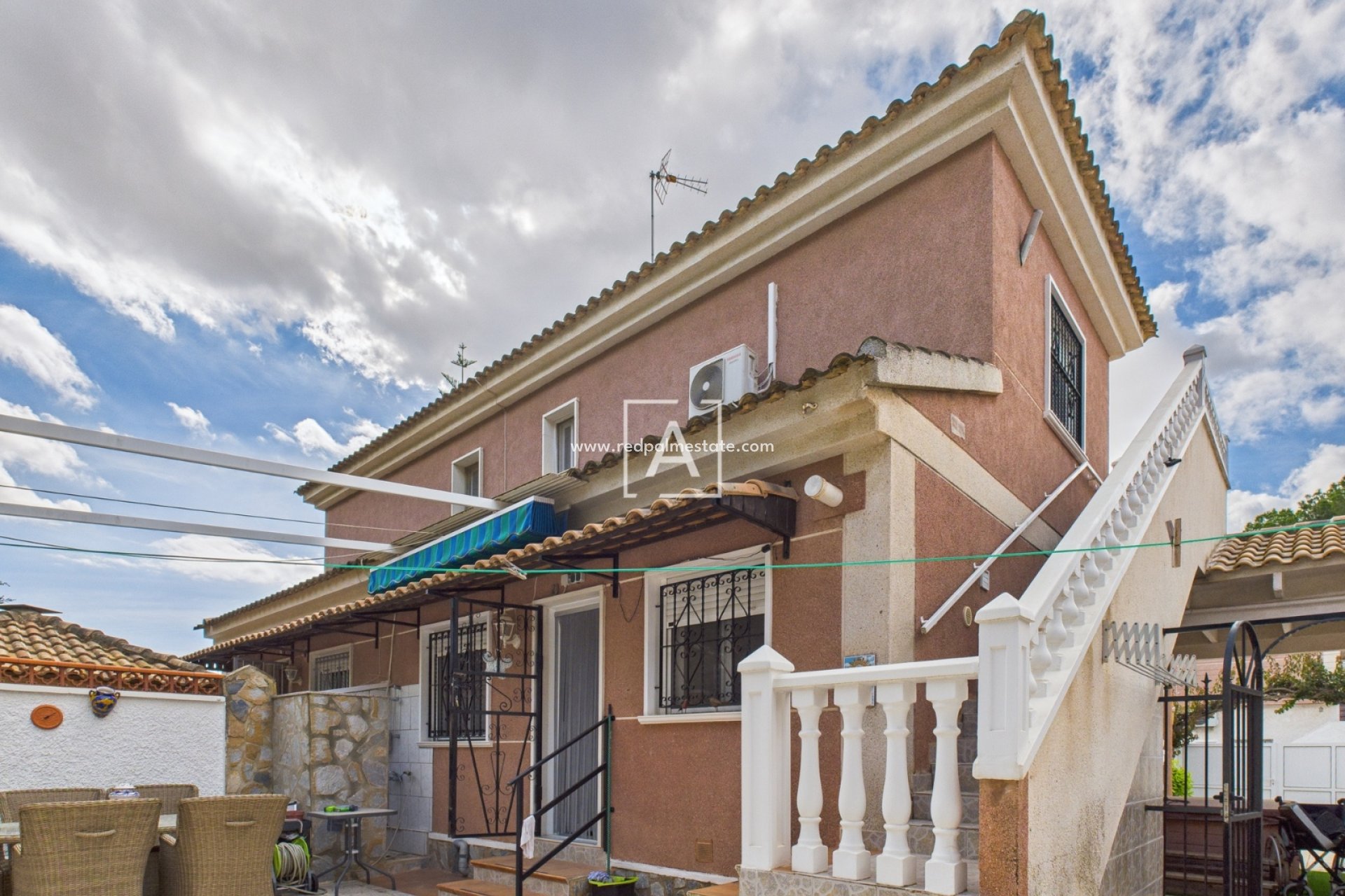 Resale - Villa -
Pinar de Campoverde - Inland
