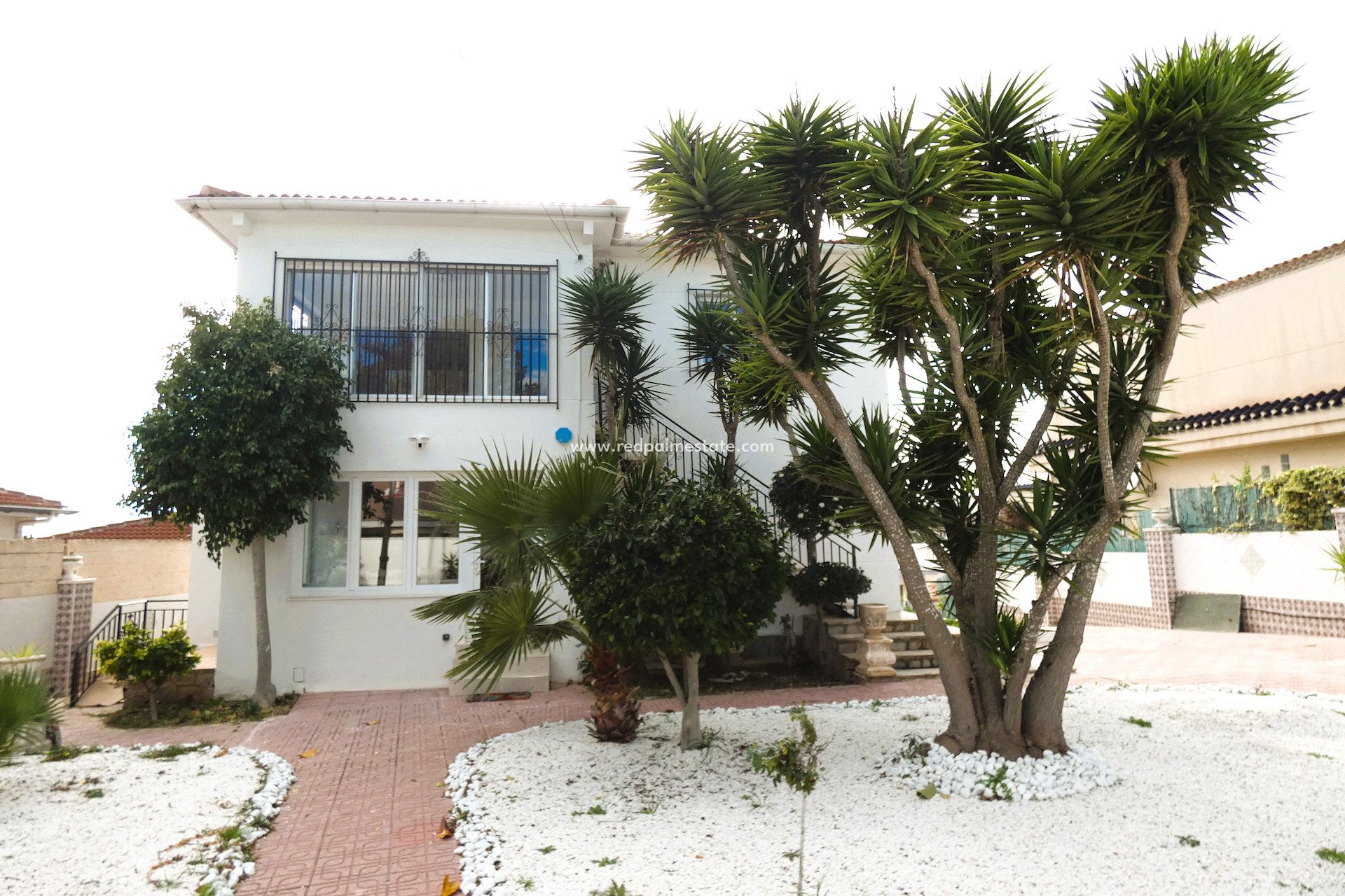 Resale - Villa -
Pinar de Campoverde