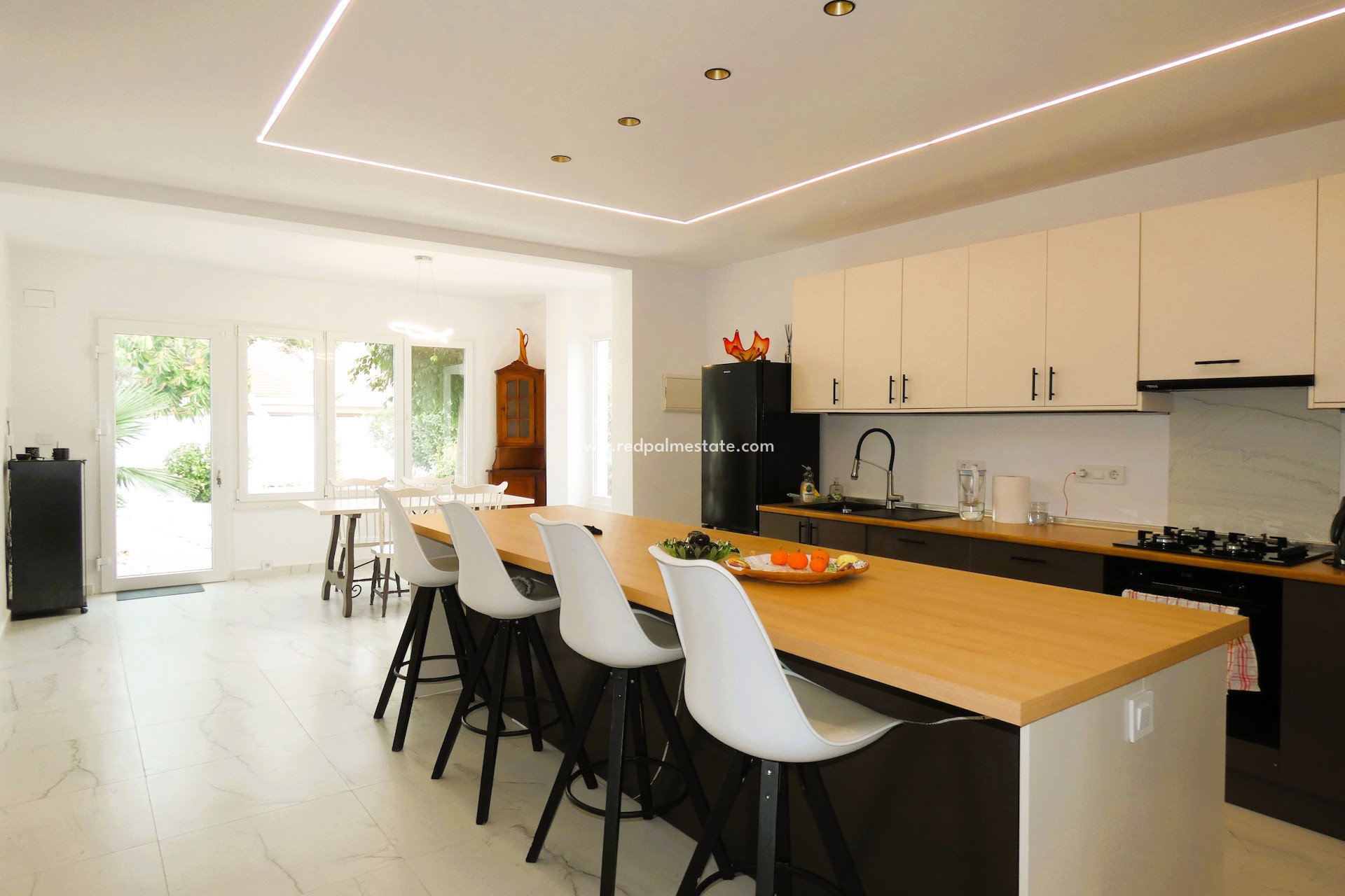 Resale - Villa -
Pinar de Campoverde