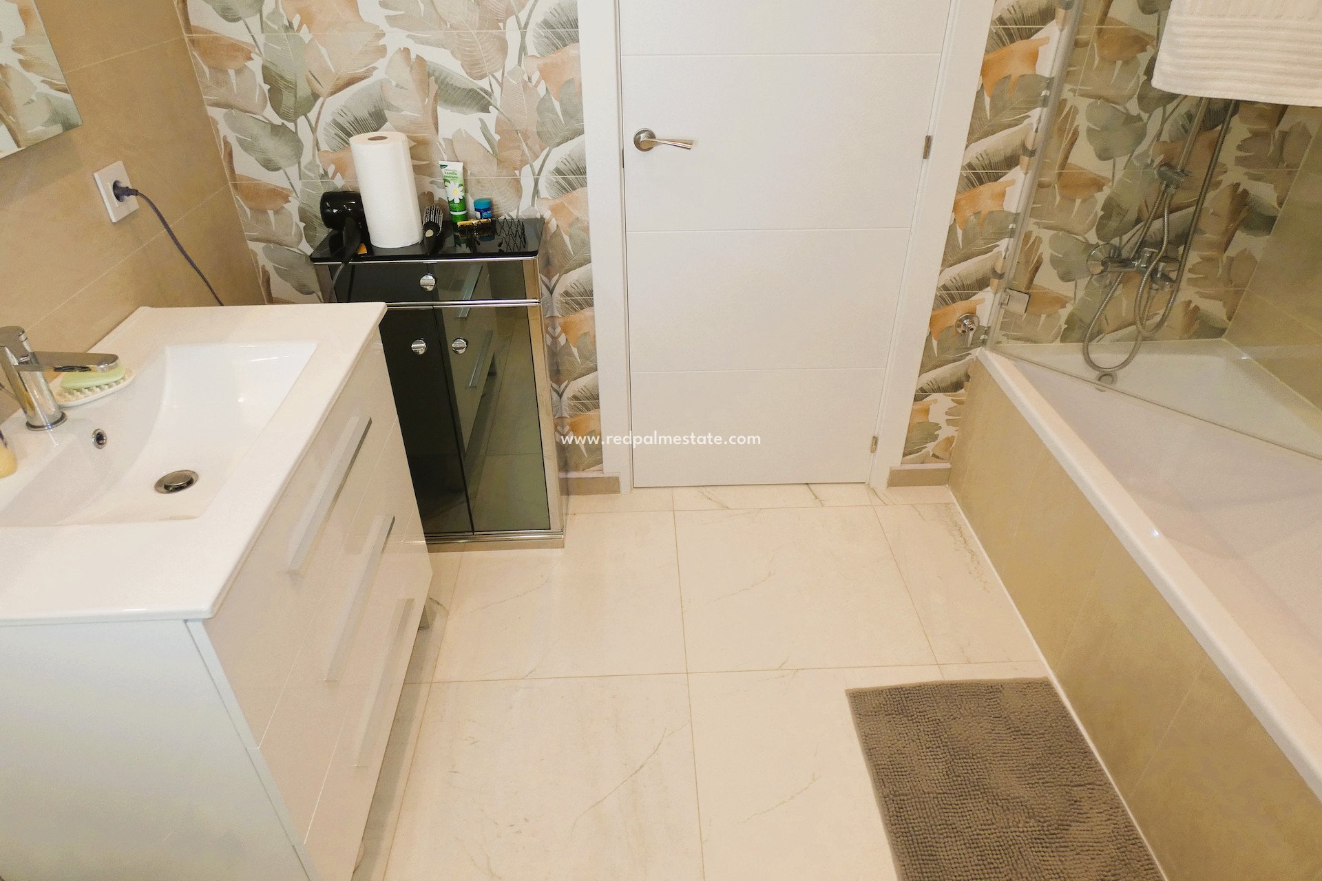 Resale - Villa -
Pinar de Campoverde