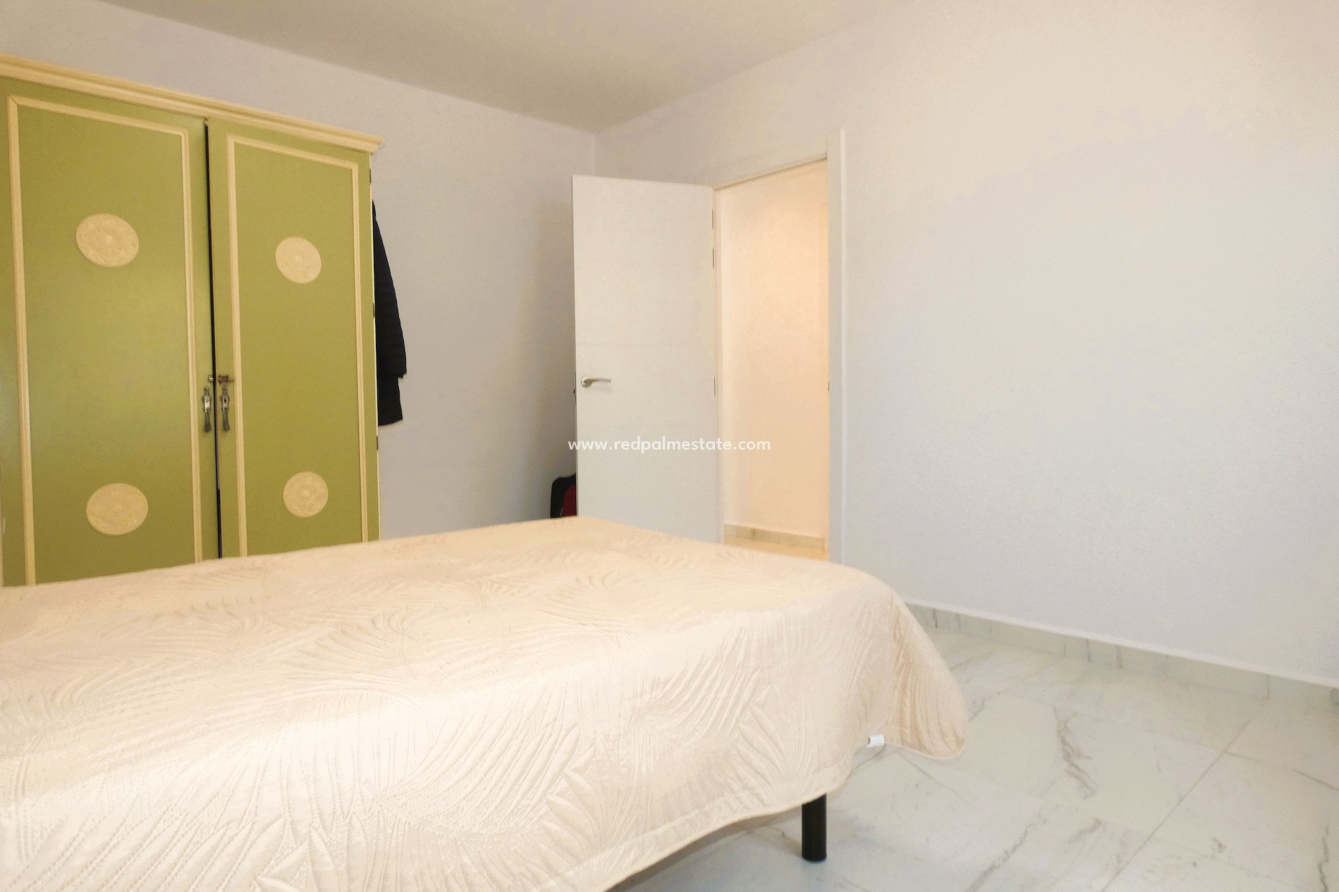 Resale - Villa -
Pinar de Campoverde