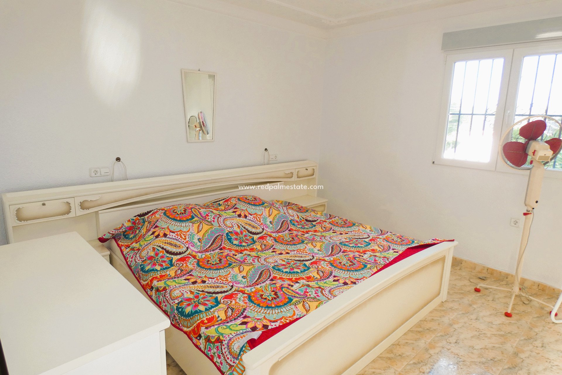 Resale - Villa -
Pinar de Campoverde