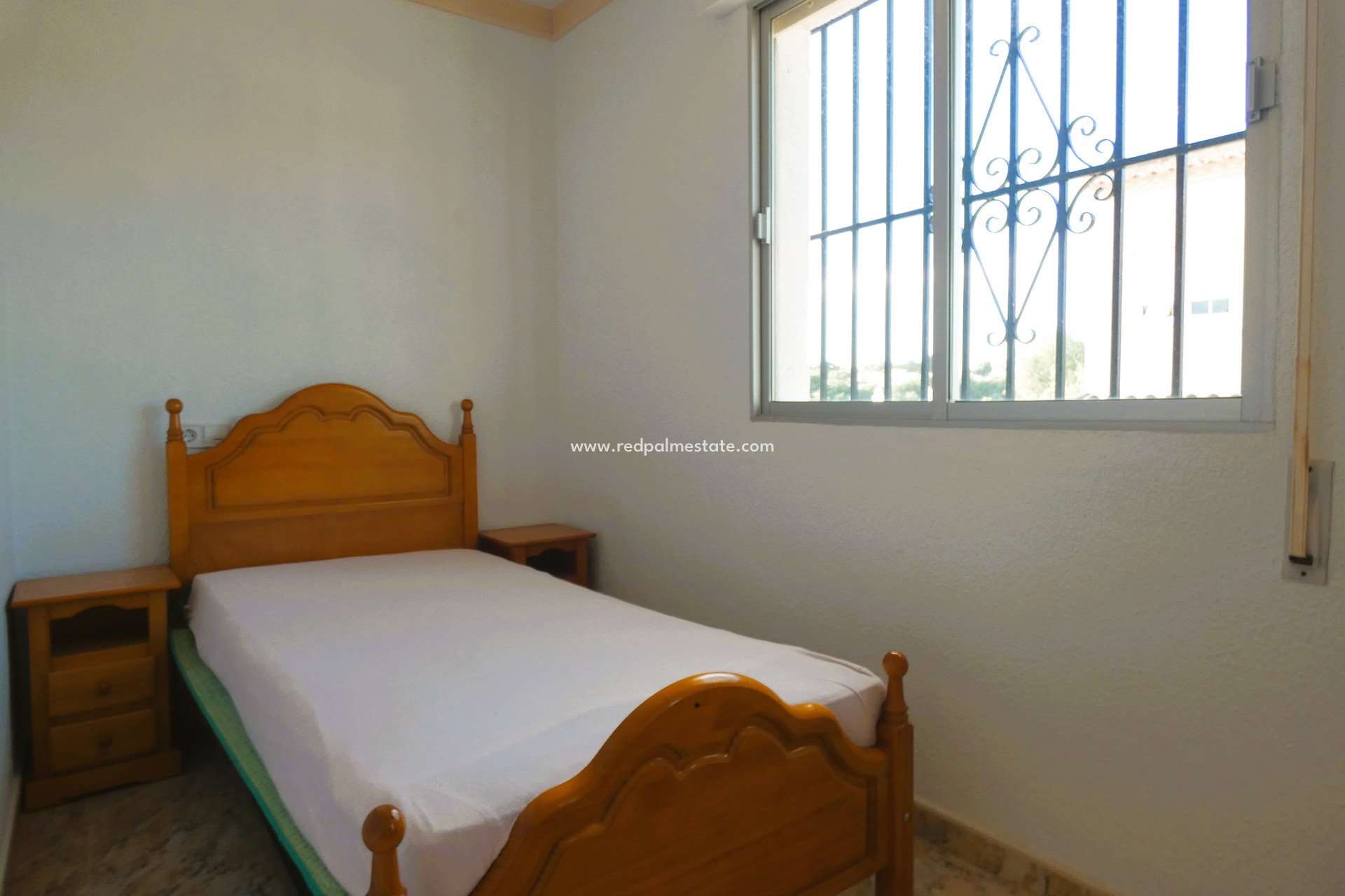 Resale - Villa -
Pinar de Campoverde