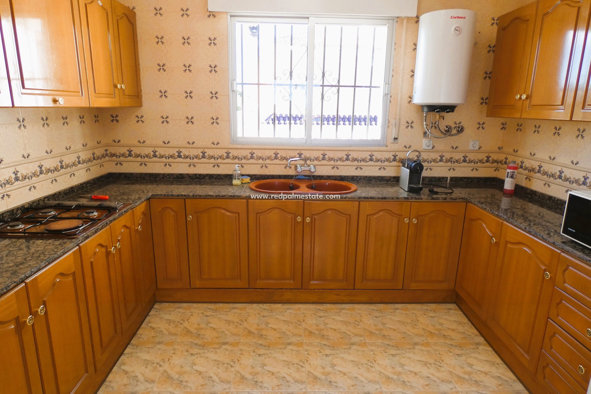 Resale - Villa -
Pinar de Campoverde