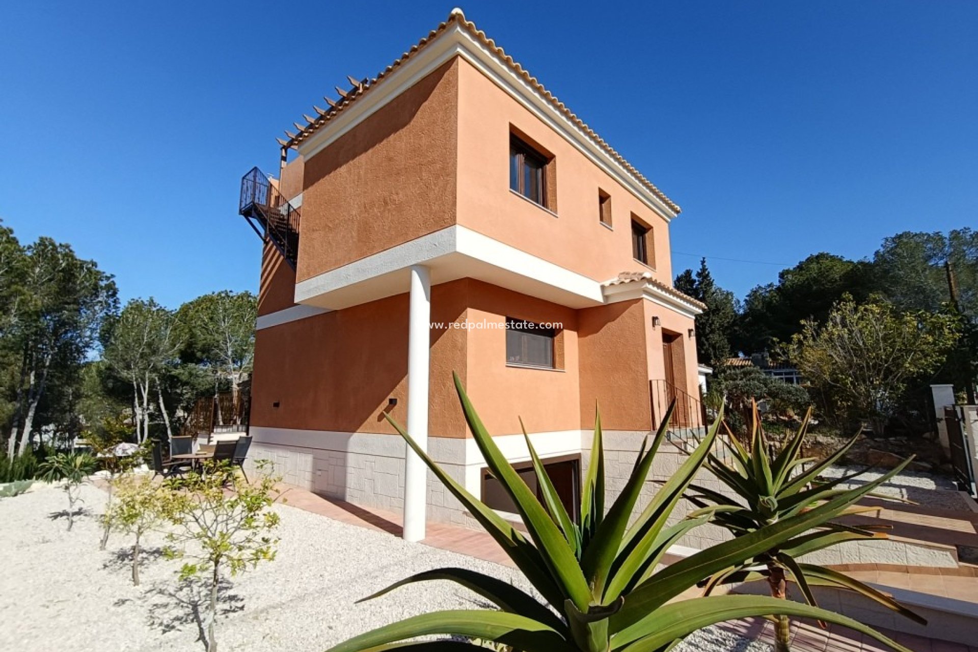 Resale - Villa -
Pinar de Campoverde