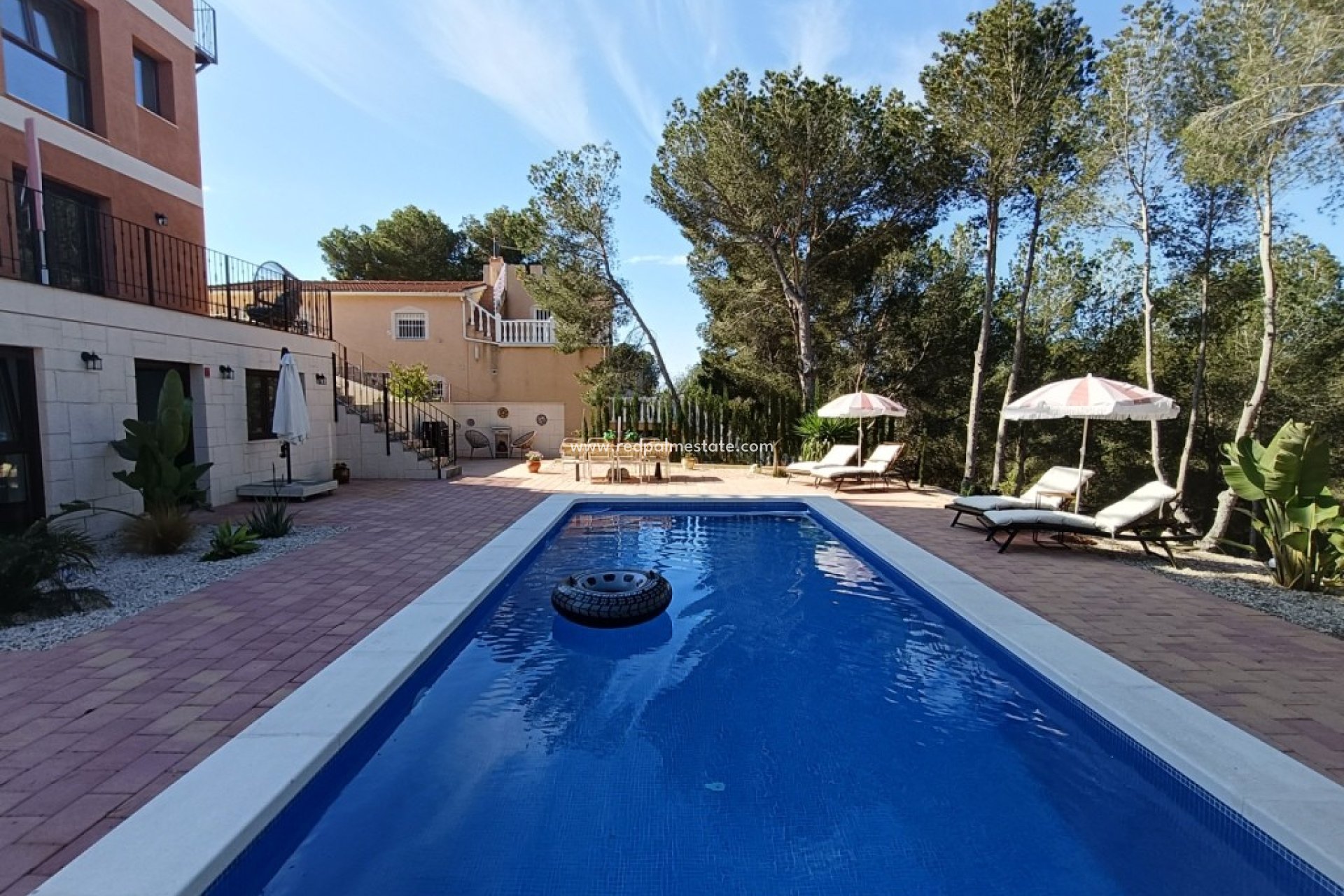 Resale - Villa -
Pinar de Campoverde