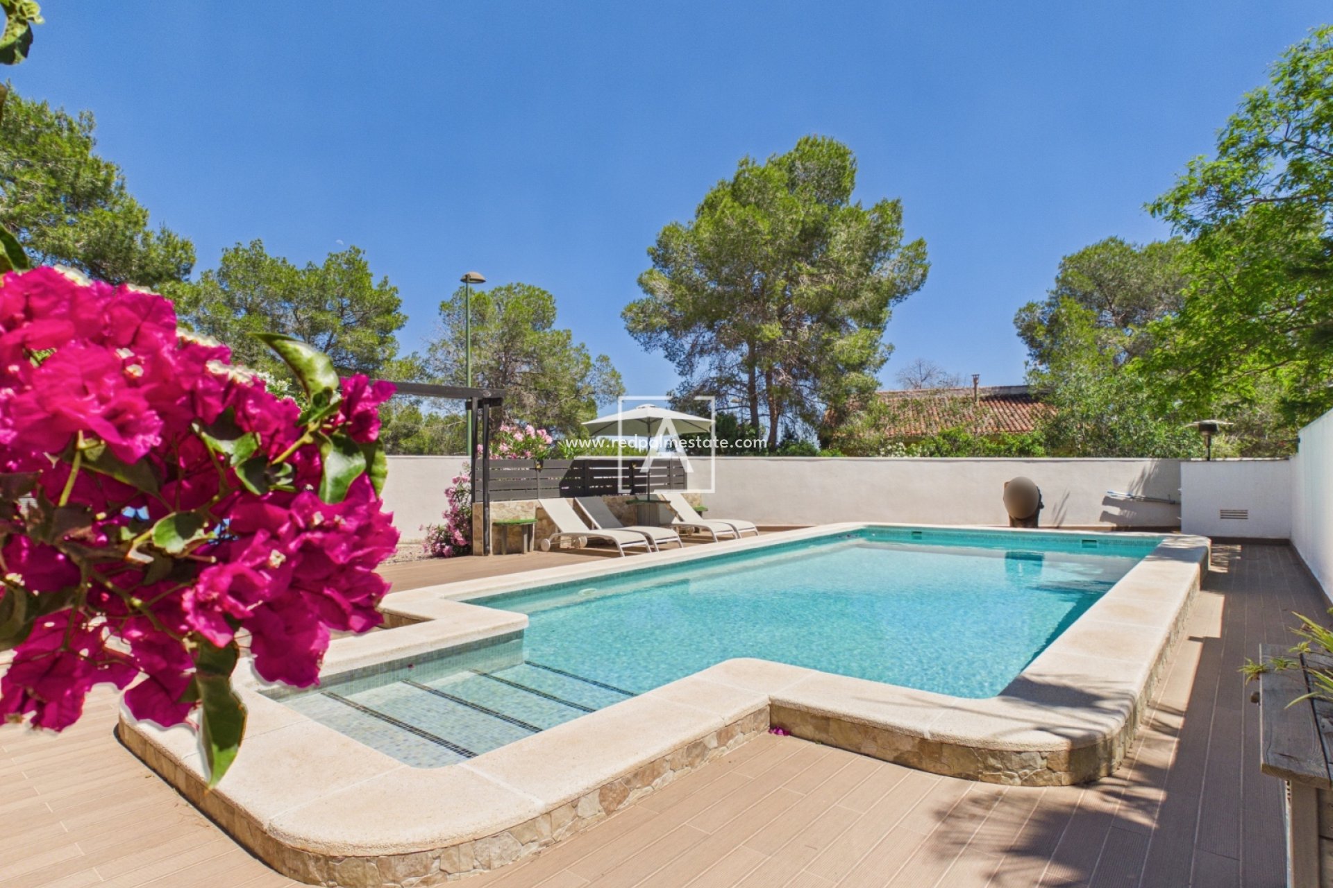 Resale - Villa -
Pinar de Campoverde