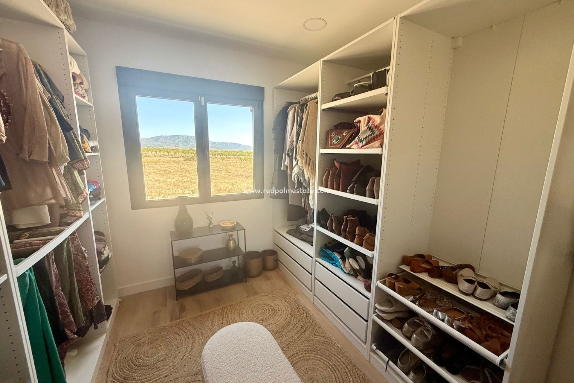 Resale - Villa -
Pinoso - Inland