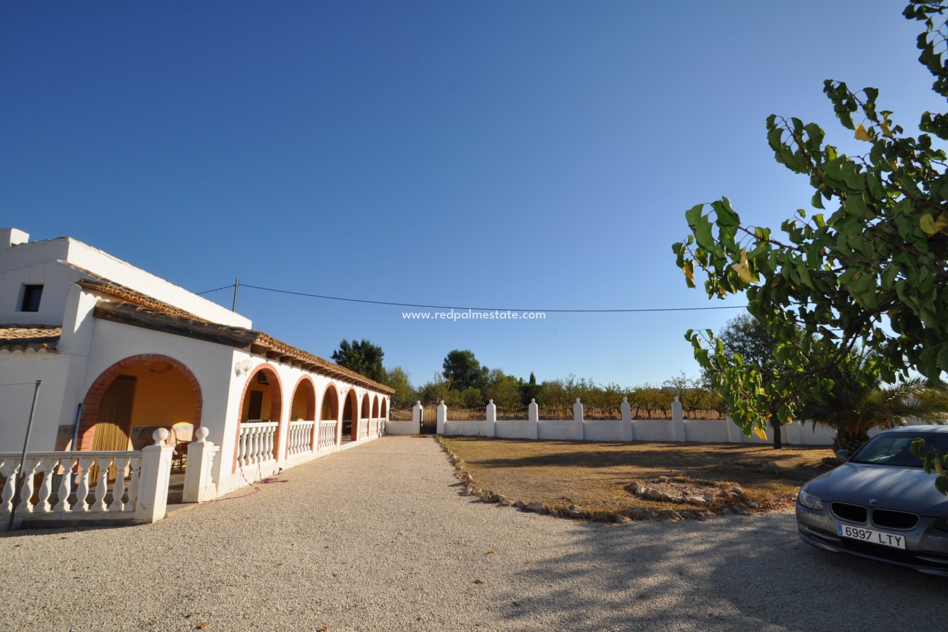 Resale - Villa -
Pinoso - Inland