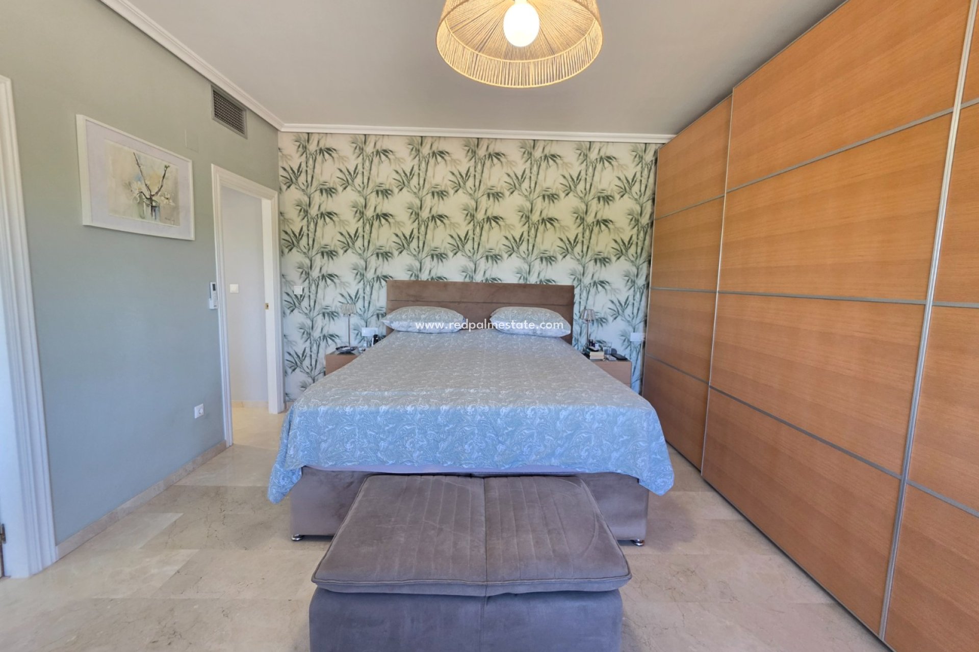 Resale - Villa -
Pinoso - Inland