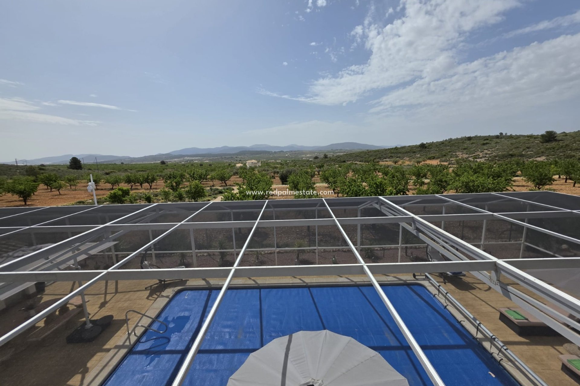 Resale - Villa -
Pinoso - Inland