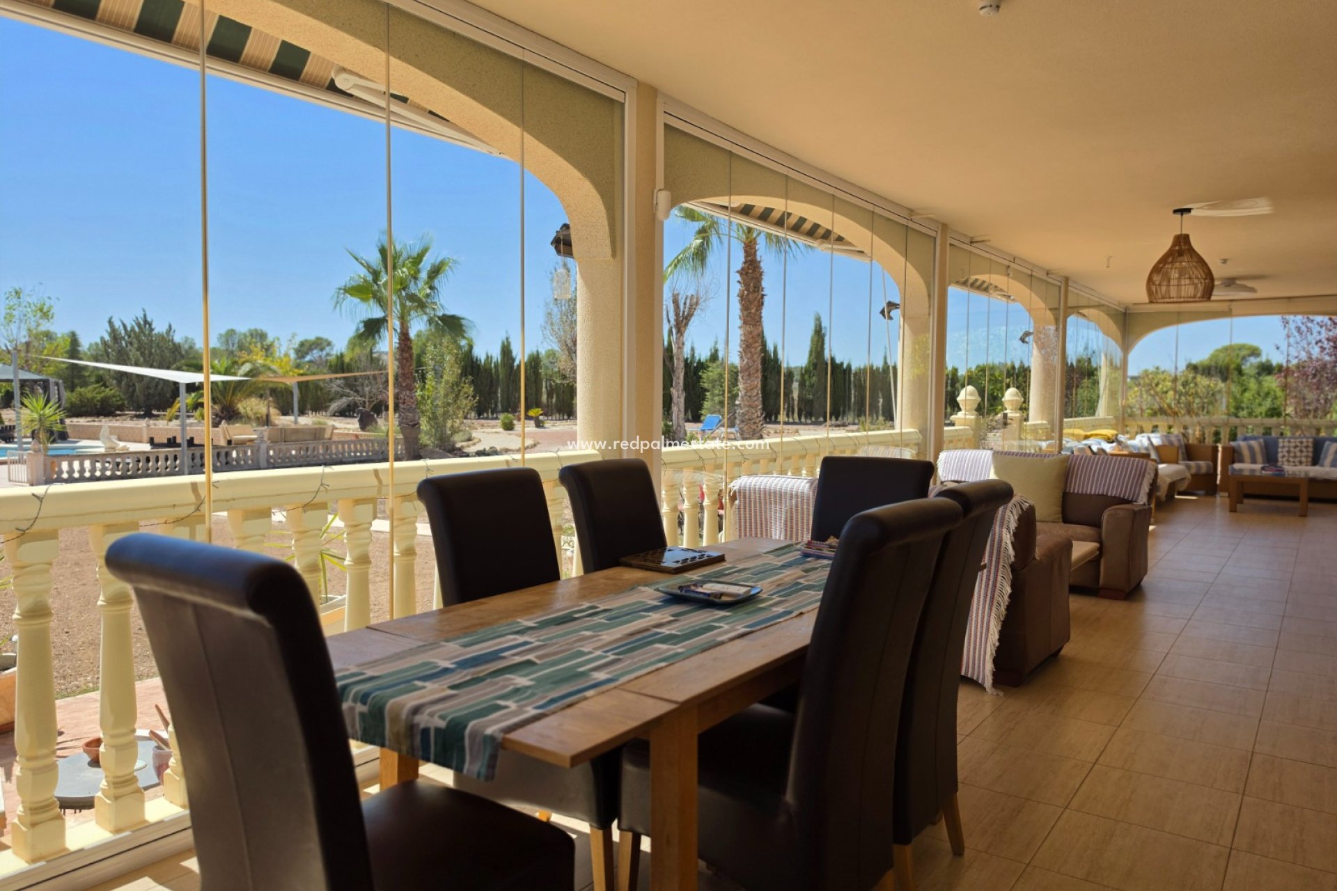 Resale - Villa -
Pinoso - Inland