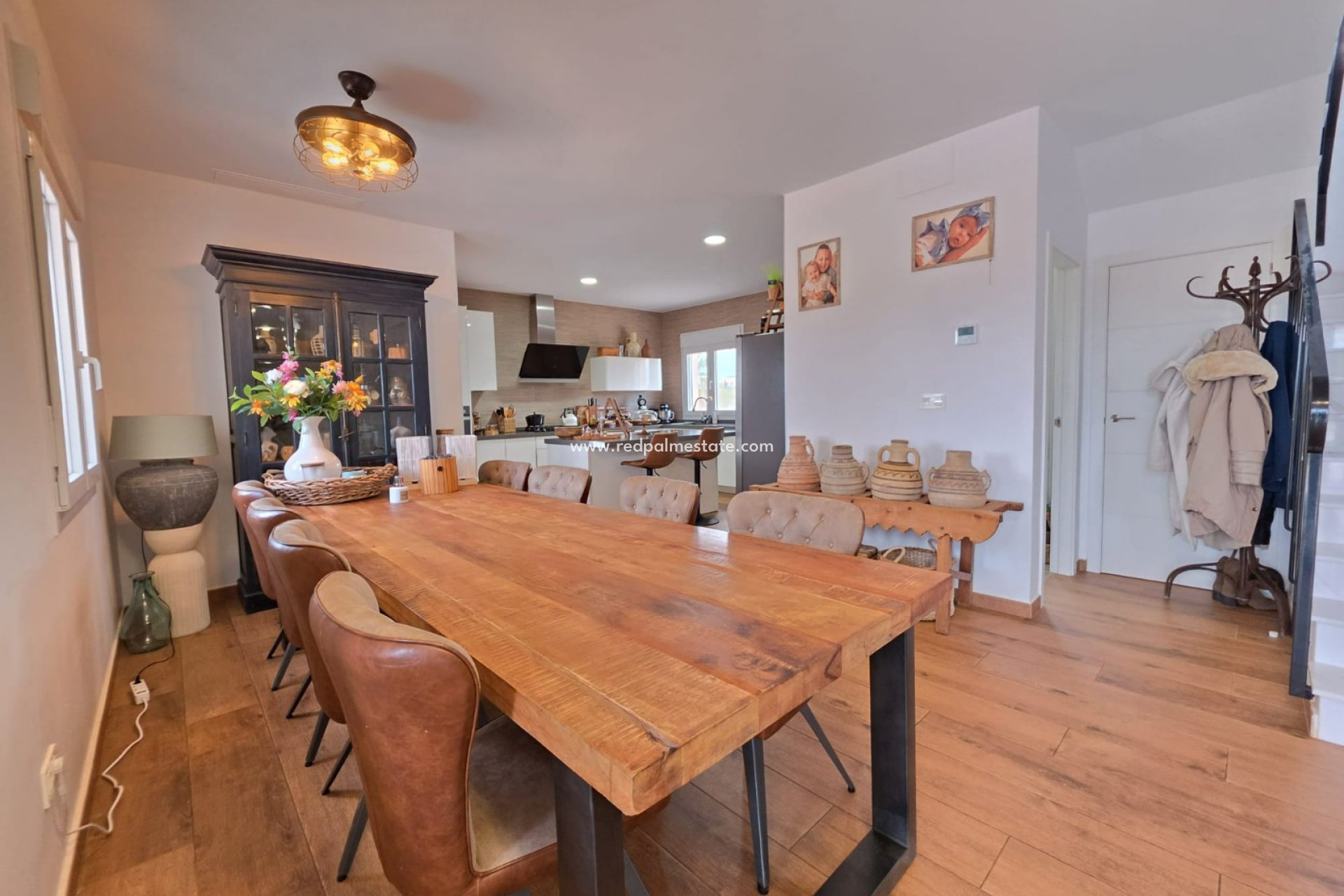 Resale - Villa -
Pinoso - Inland