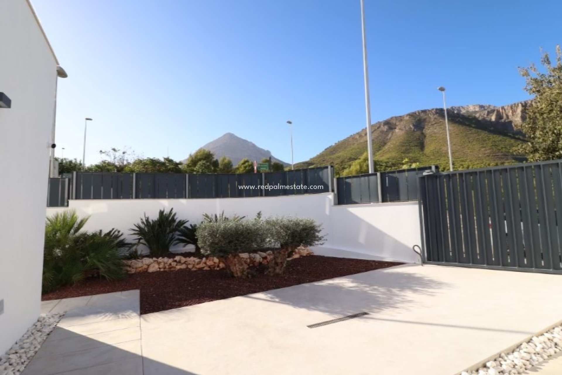 Resale - Villa -
Polop - Costa Blanca