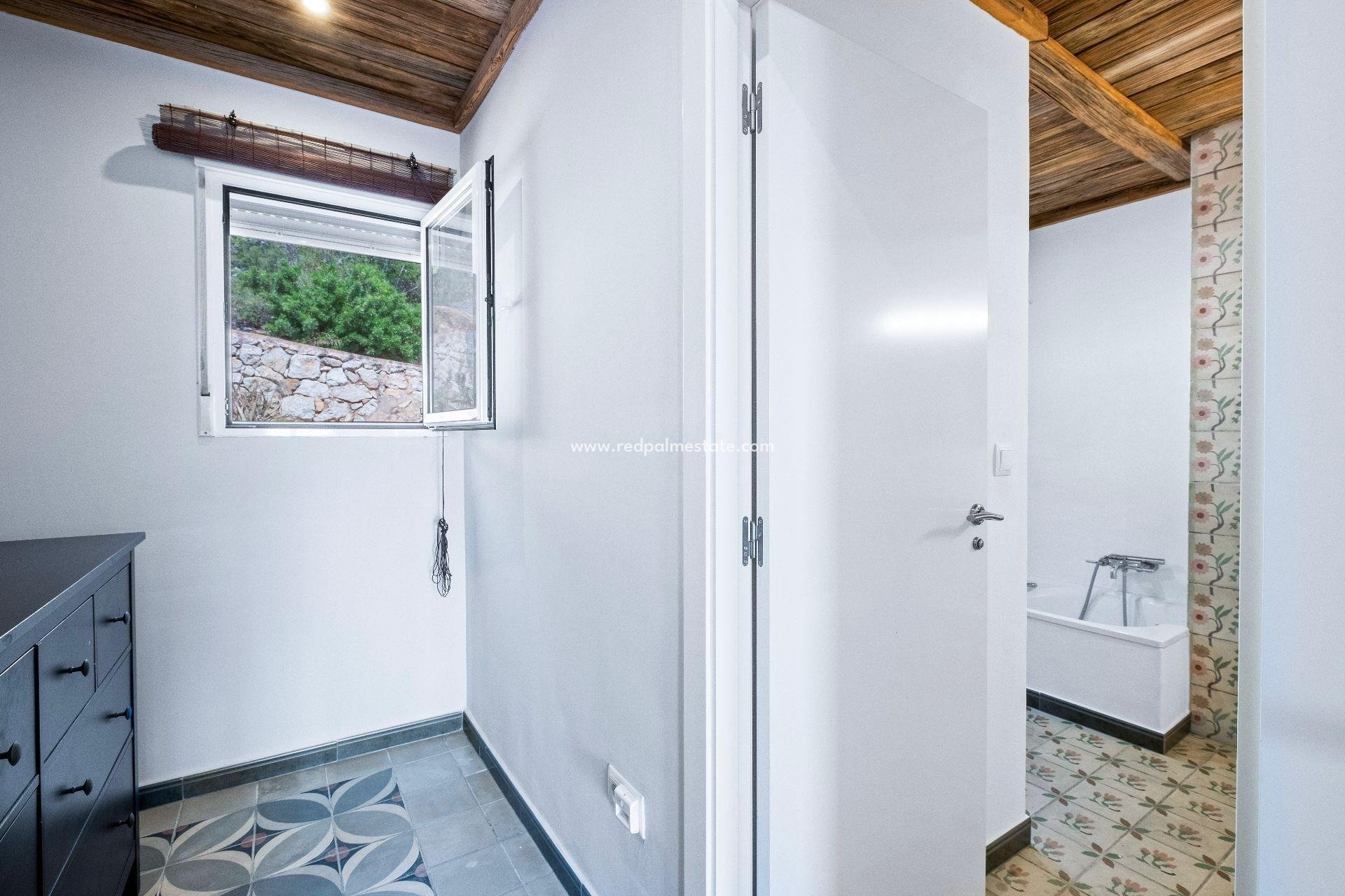 Resale - Villa -
Polop - Xirles