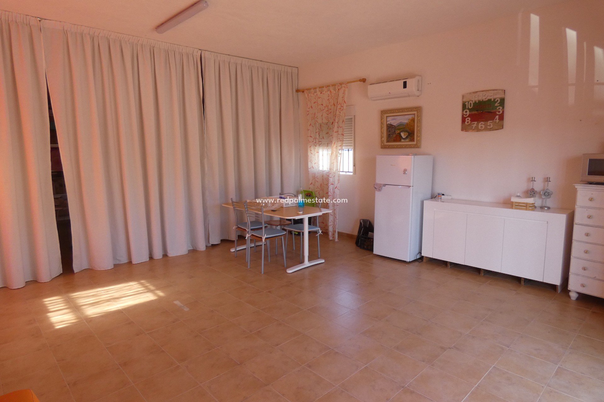 Resale - Villa -
Rafal