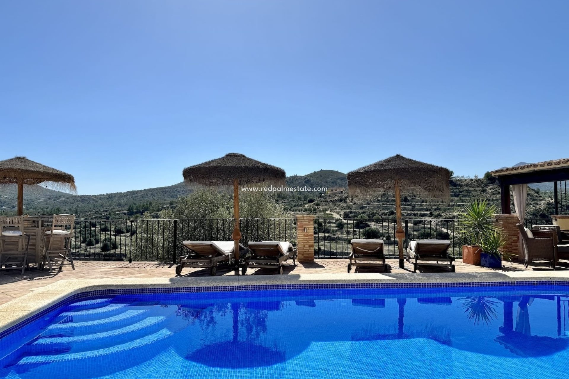 Resale - Villa -
Relleu - Inland