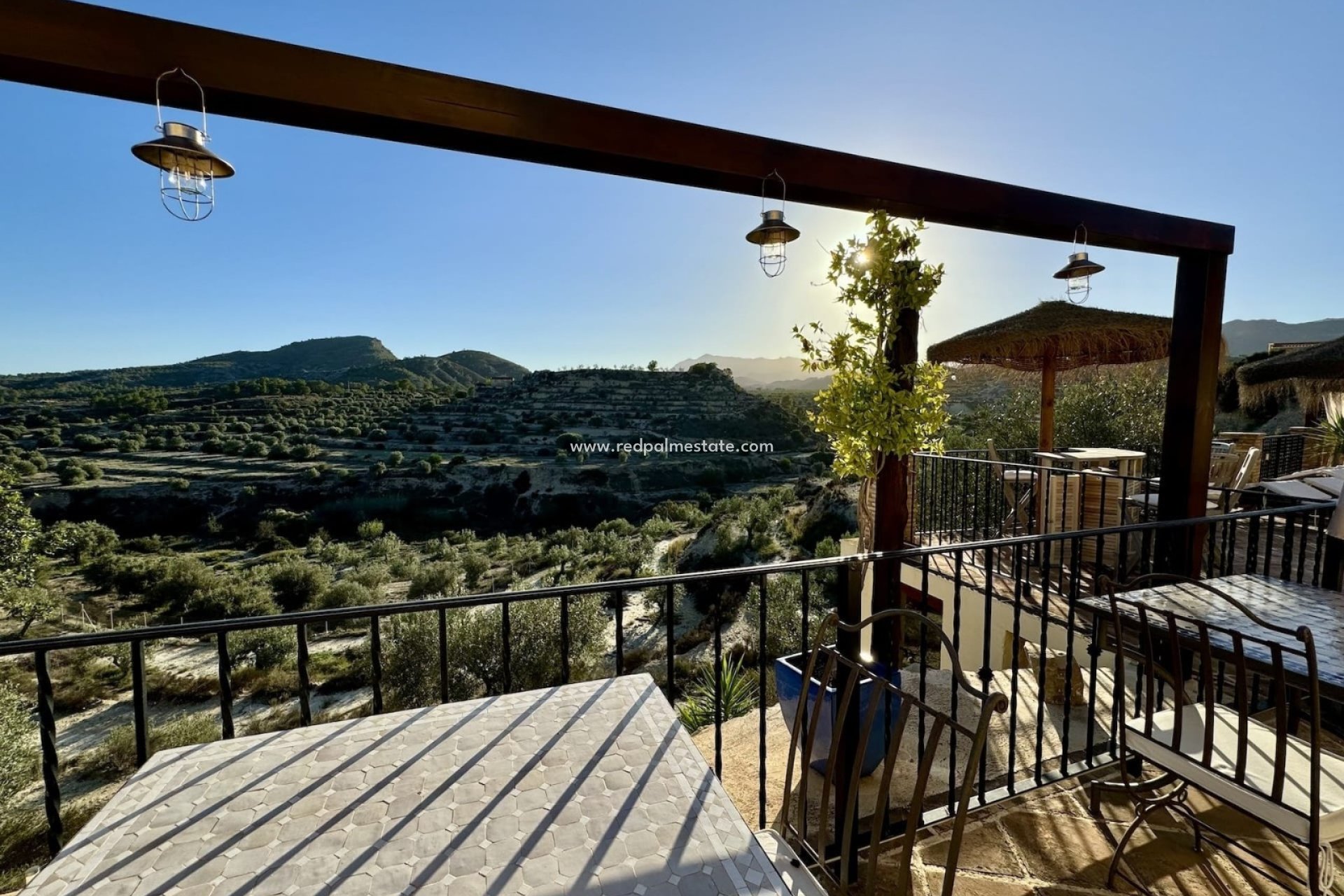 Resale - Villa -
Relleu - Inland