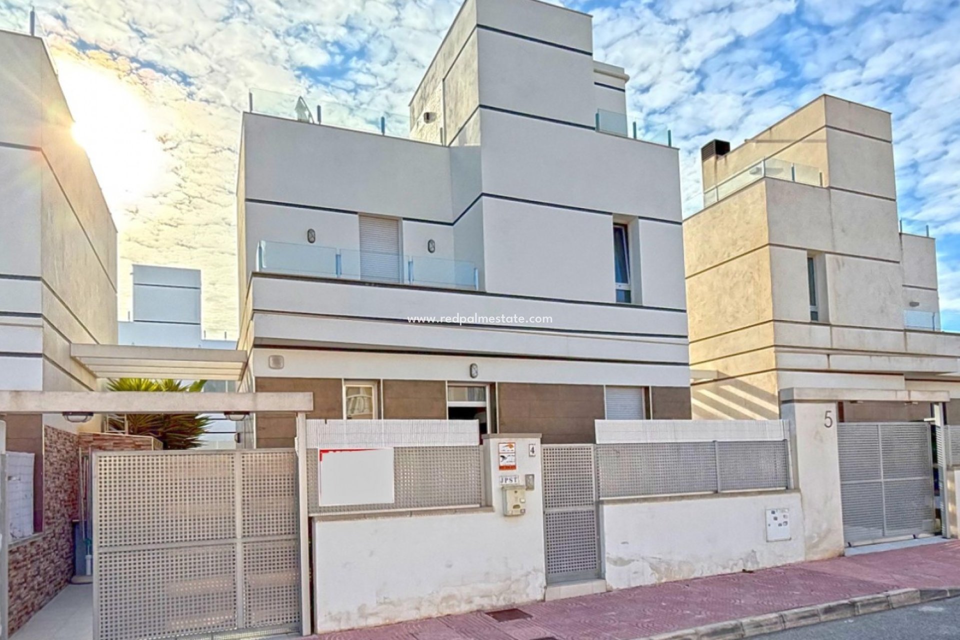 Resale - Villa -
Rojales - Ciudad Quesada