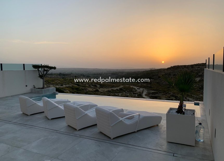 Resale - Villa -
Rojales - Inland