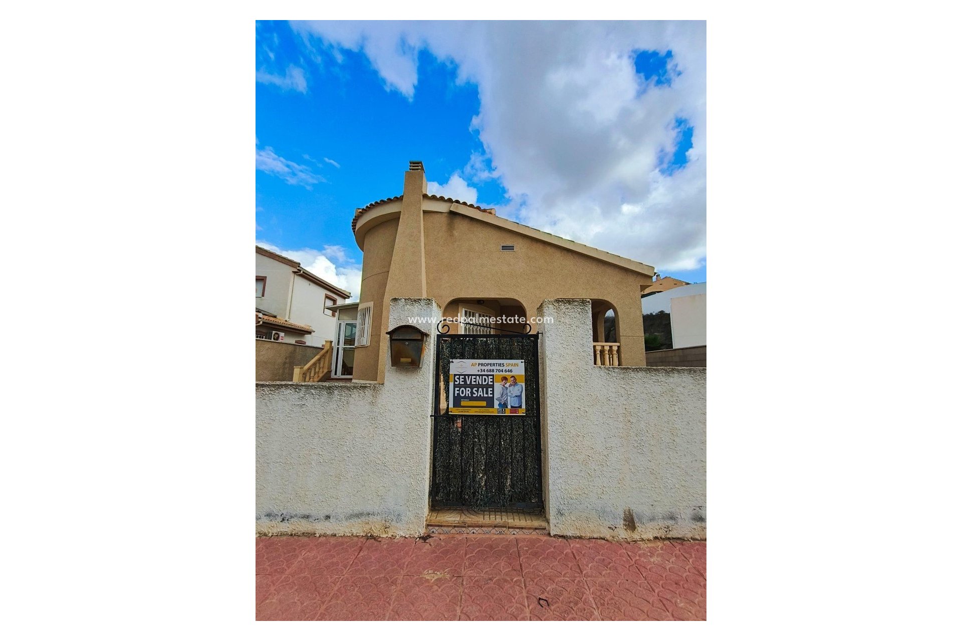 Resale - Villa -
Rojales - Inland