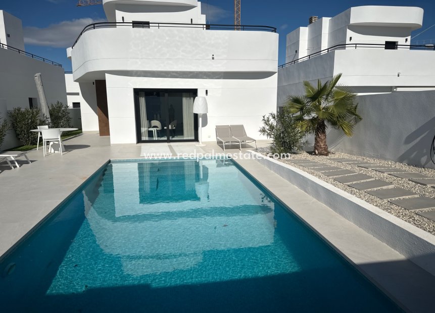 Resale - Villa -
Rojales - Inland