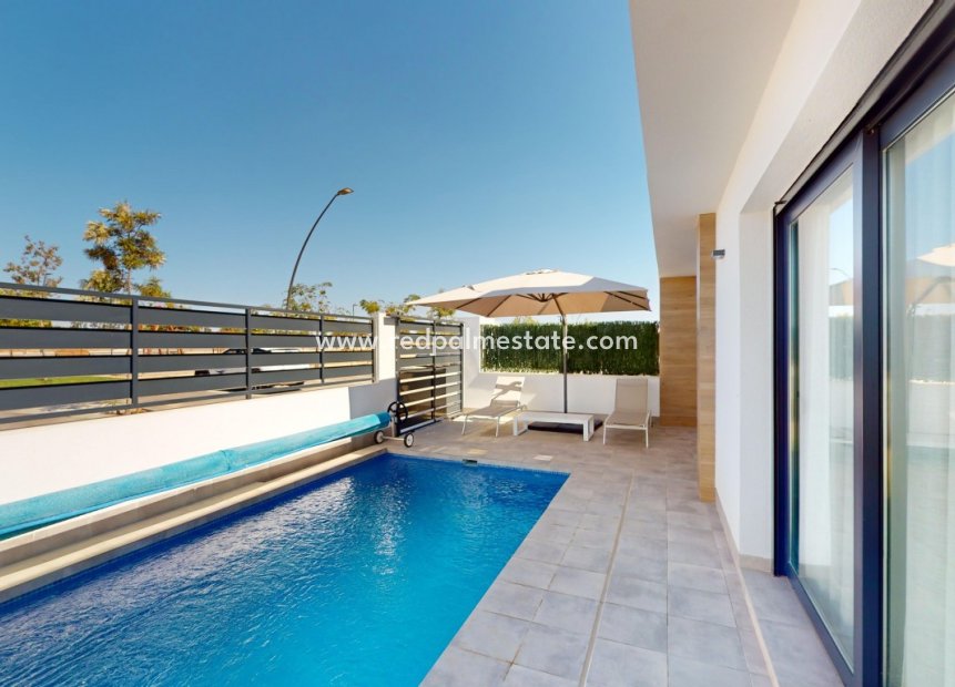 Resale - Villa -
ROLDAN - Inland