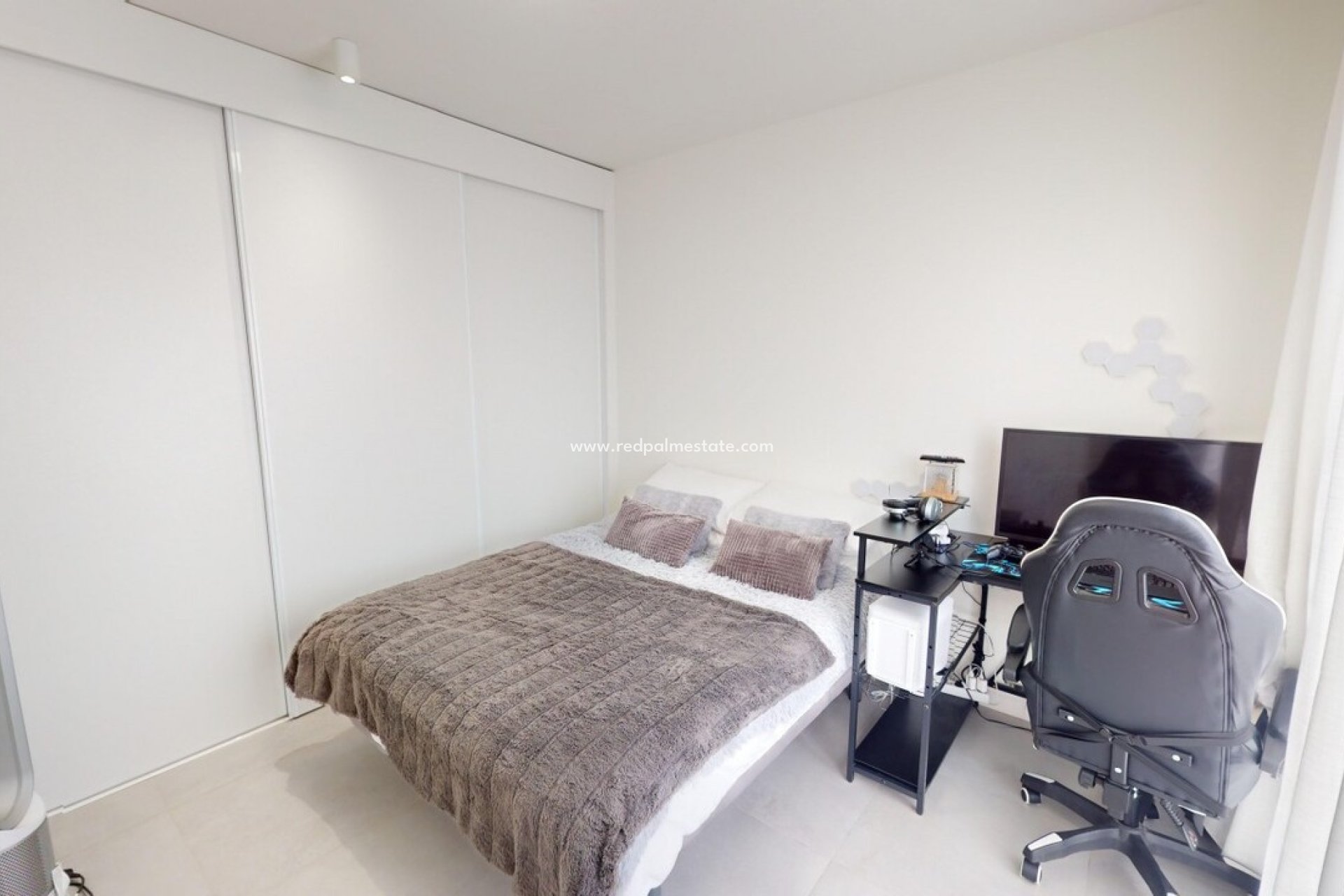 Resale - Villa -
ROLDAN - Inland