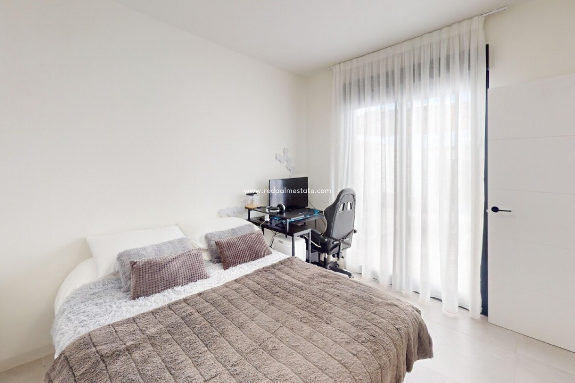 Resale - Villa -
ROLDAN - Inland